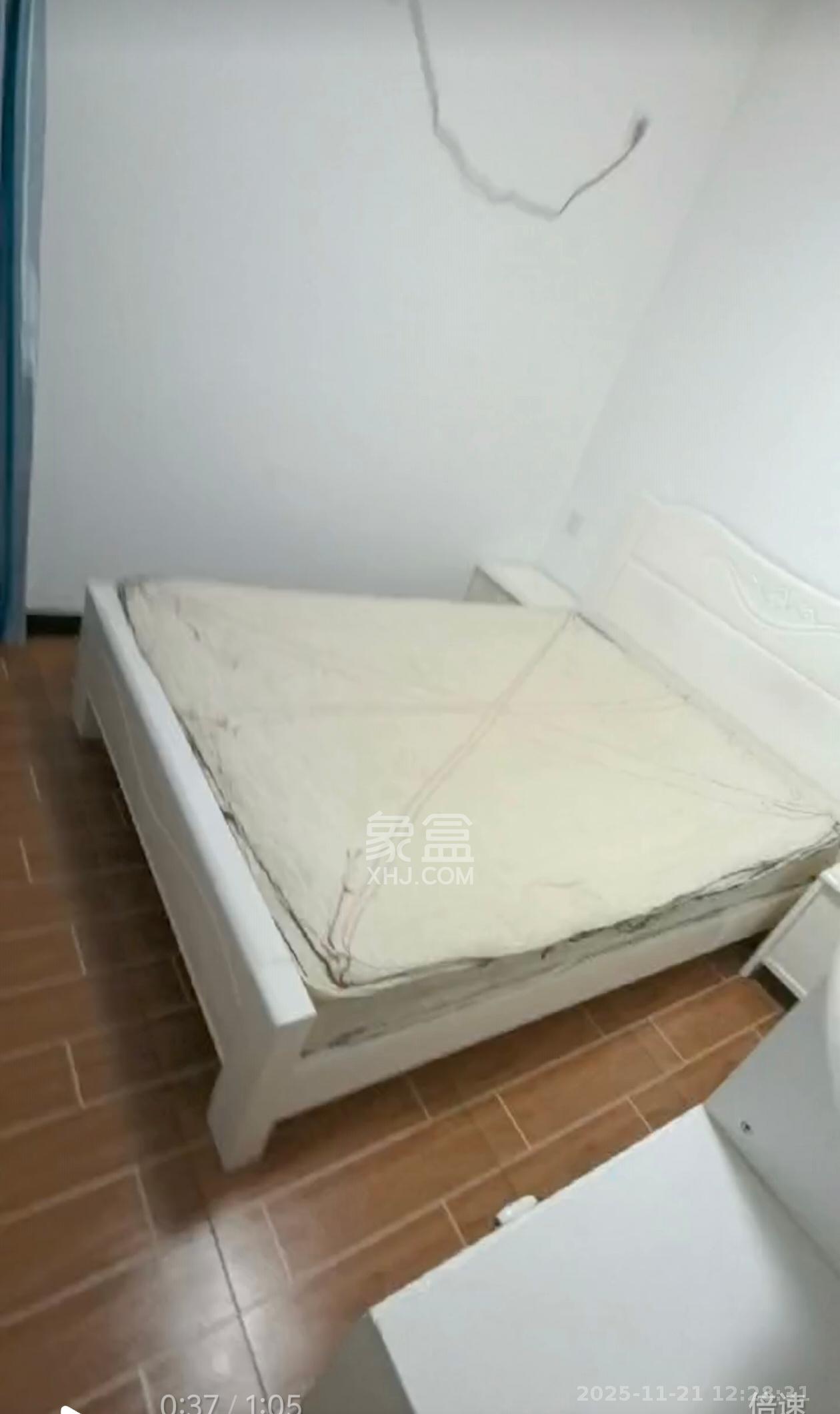 三一街区 3室2厅2卫 2600.0元/月 三一街区 3室2厅2卫 2600.0元/月室内图