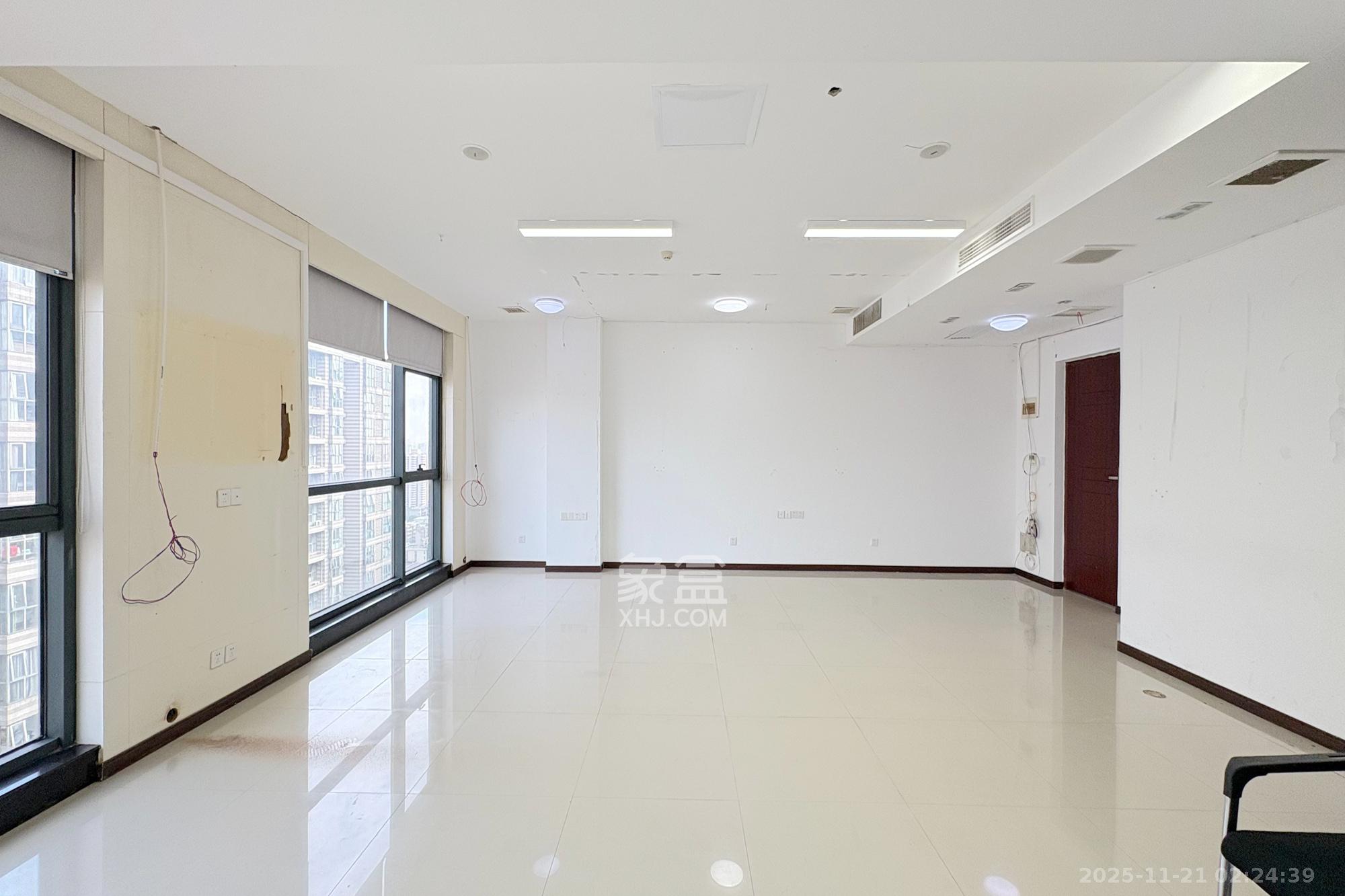 中天广场  1室1厅1卫    39.6万卧室