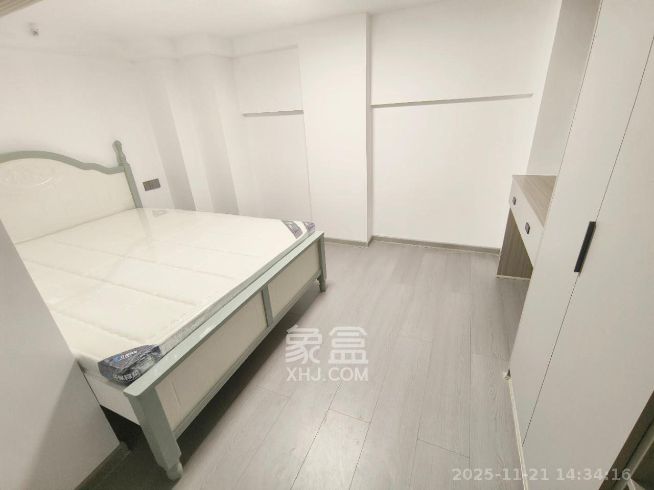 振业城三期  2室2厅1卫    2300.0元/月室内图