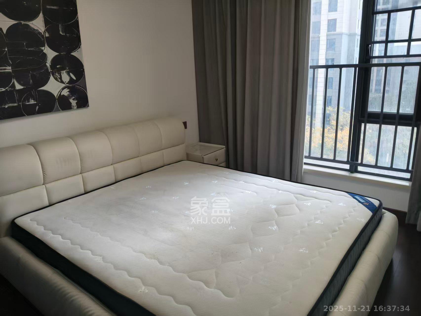 绿地长沙城际空间站(绿地新里佳苑) 3室2厅2卫 2700.0元/月 绿地长沙城际空间站(绿地新里佳苑) 3室2厅2卫 2700.0元/月室内图