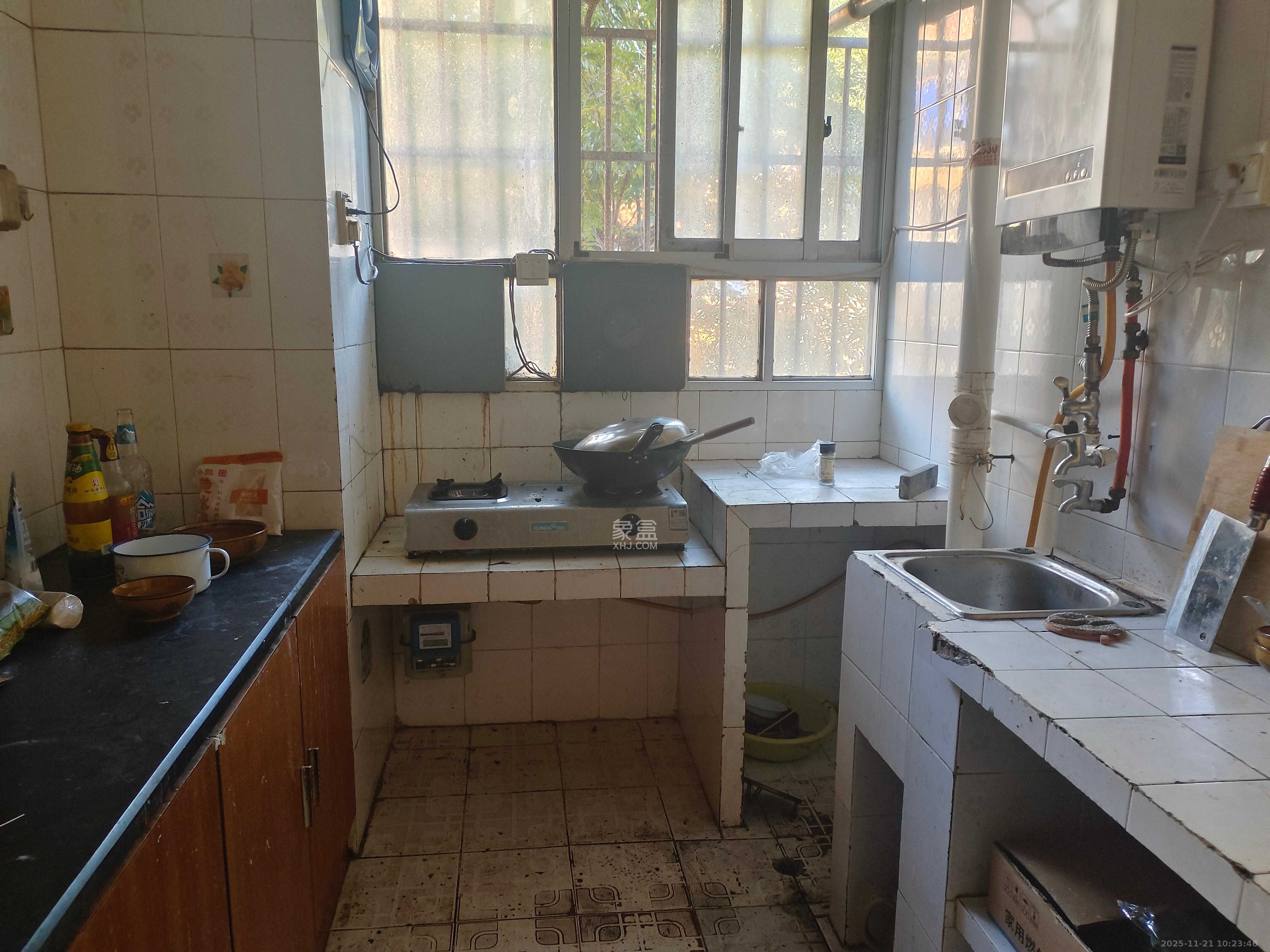 正圆小区(树木岭) 2室1厅1卫 1500.0元/月 正圆小区(树木岭) 2室1厅1卫 1500.0元/月室内图