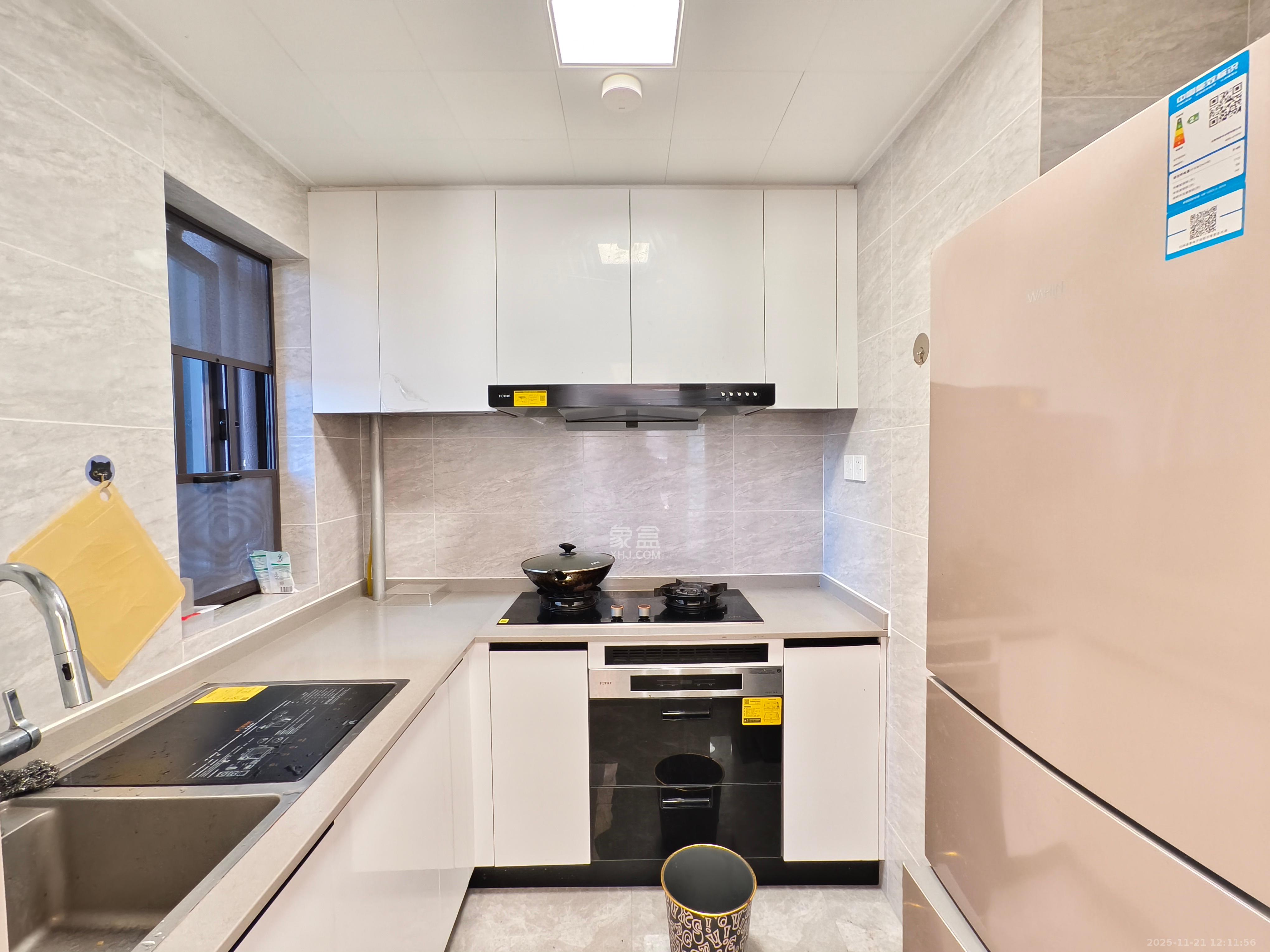 万科金色梦想D区  3室2厅1卫    3300.0元/月室内图