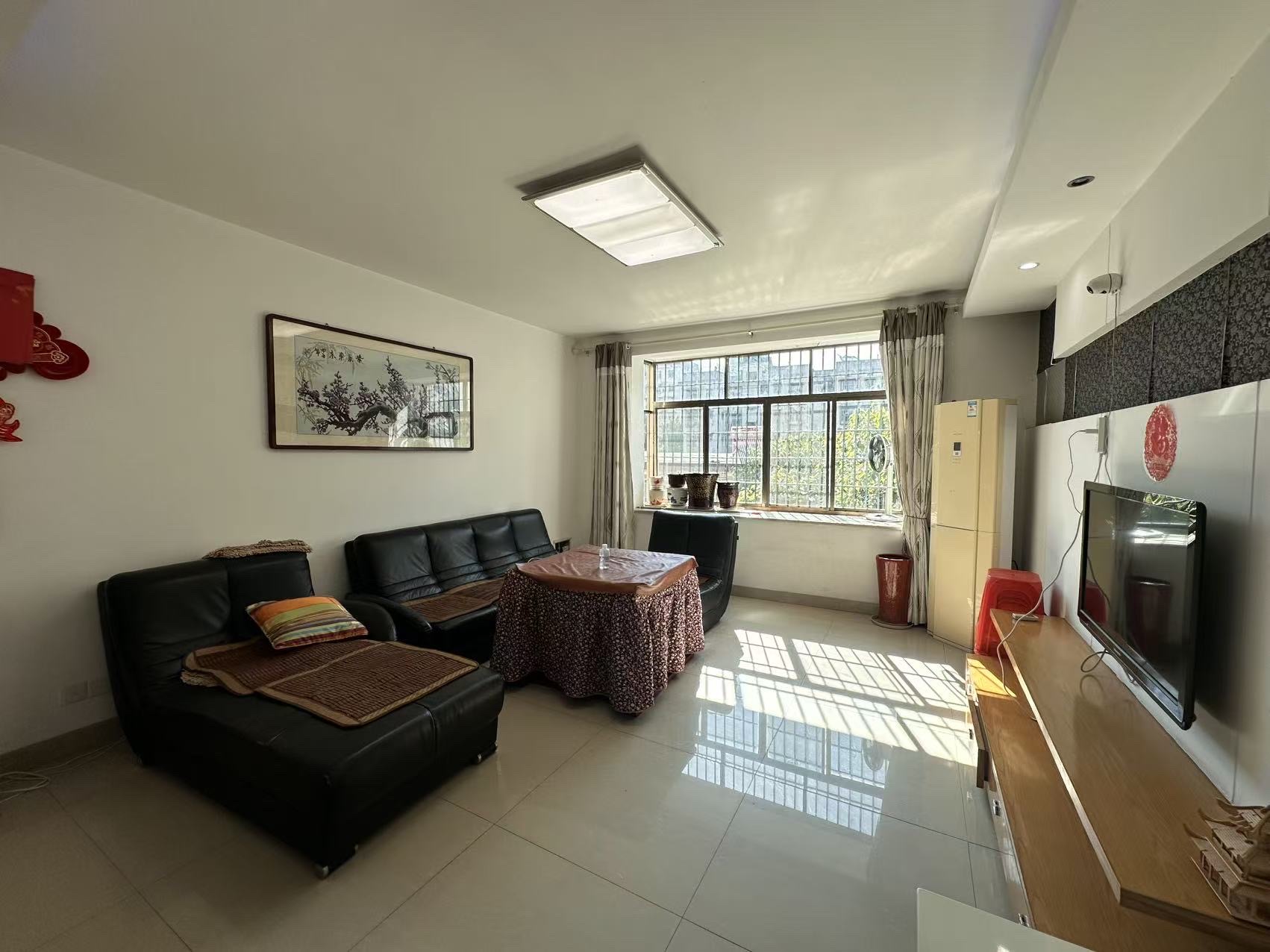 姑苏名园 4室2厅1卫 63.8万 姑苏名园 4室2厅1卫 63.8万客厅