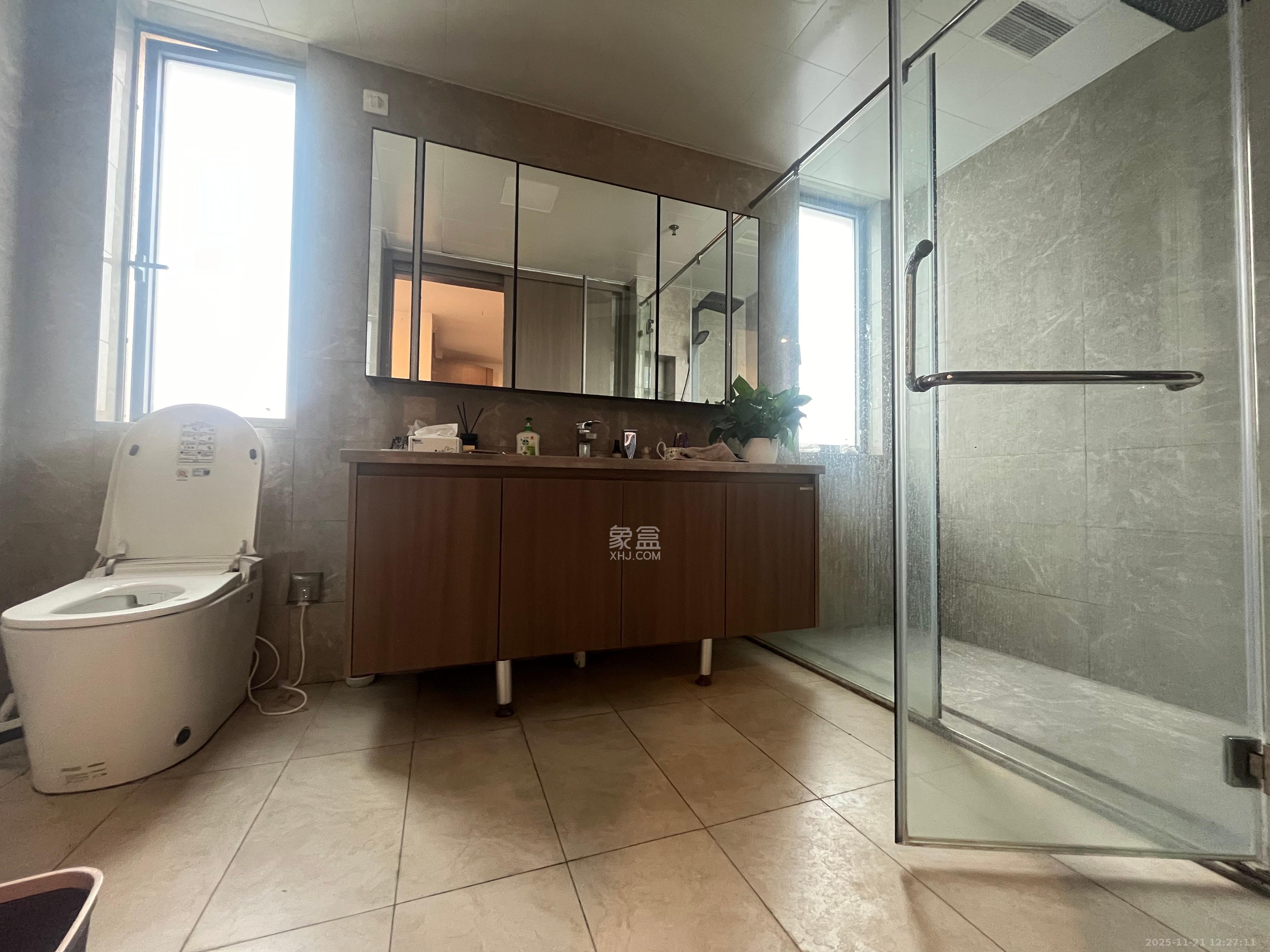 梅溪华府（新城金茂梦想华府）  4室2厅3卫    8500.0元/月室内图