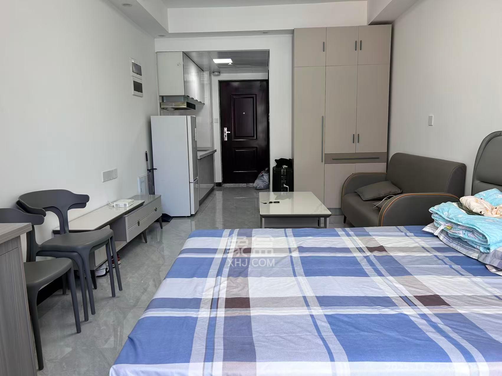 弘阳万侯府 1室1厅1卫 1400.0元/月 弘阳万侯府 1室1厅1卫 1400.0元/月室内图