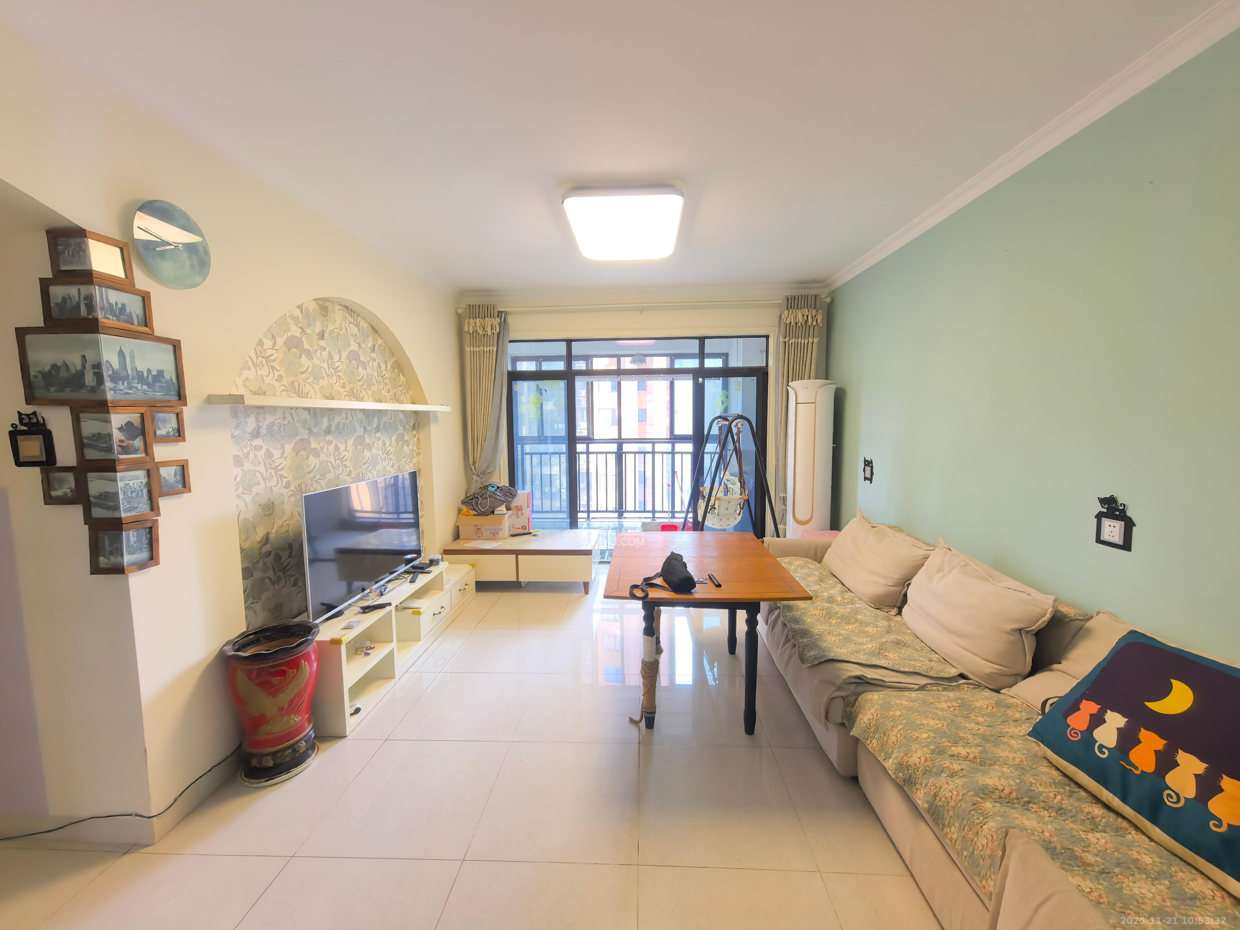 湘腾琴岛  2室2厅1卫    2600.0元/月