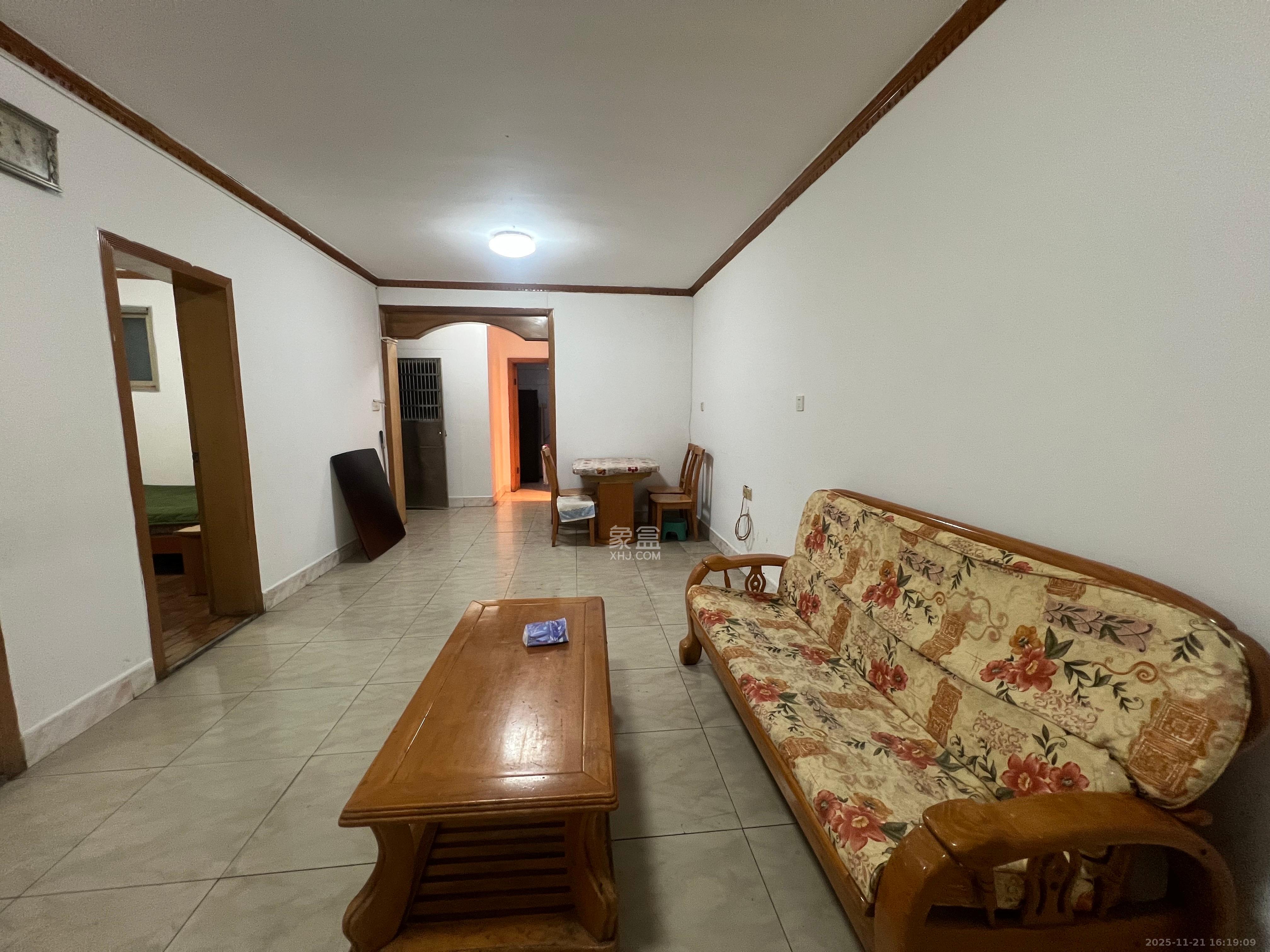 下民航宿舍 2室1厅1卫 1400.0元/月 下民航宿舍 2室1厅1卫 1400.0元/月室内图