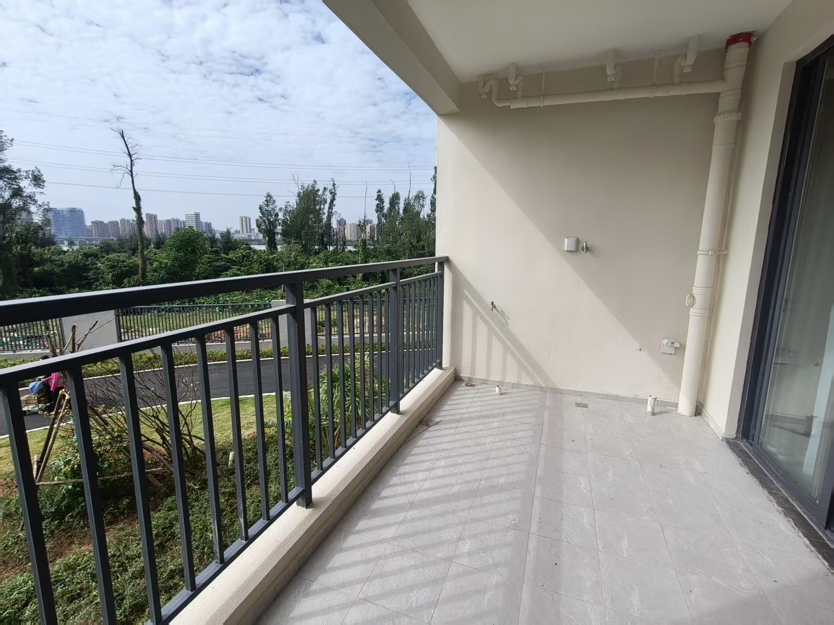 和风家园蓝天居 3室2厅2卫 2800.0元/月 和风家园蓝天居 3室2厅2卫 2800.0元/月室内图