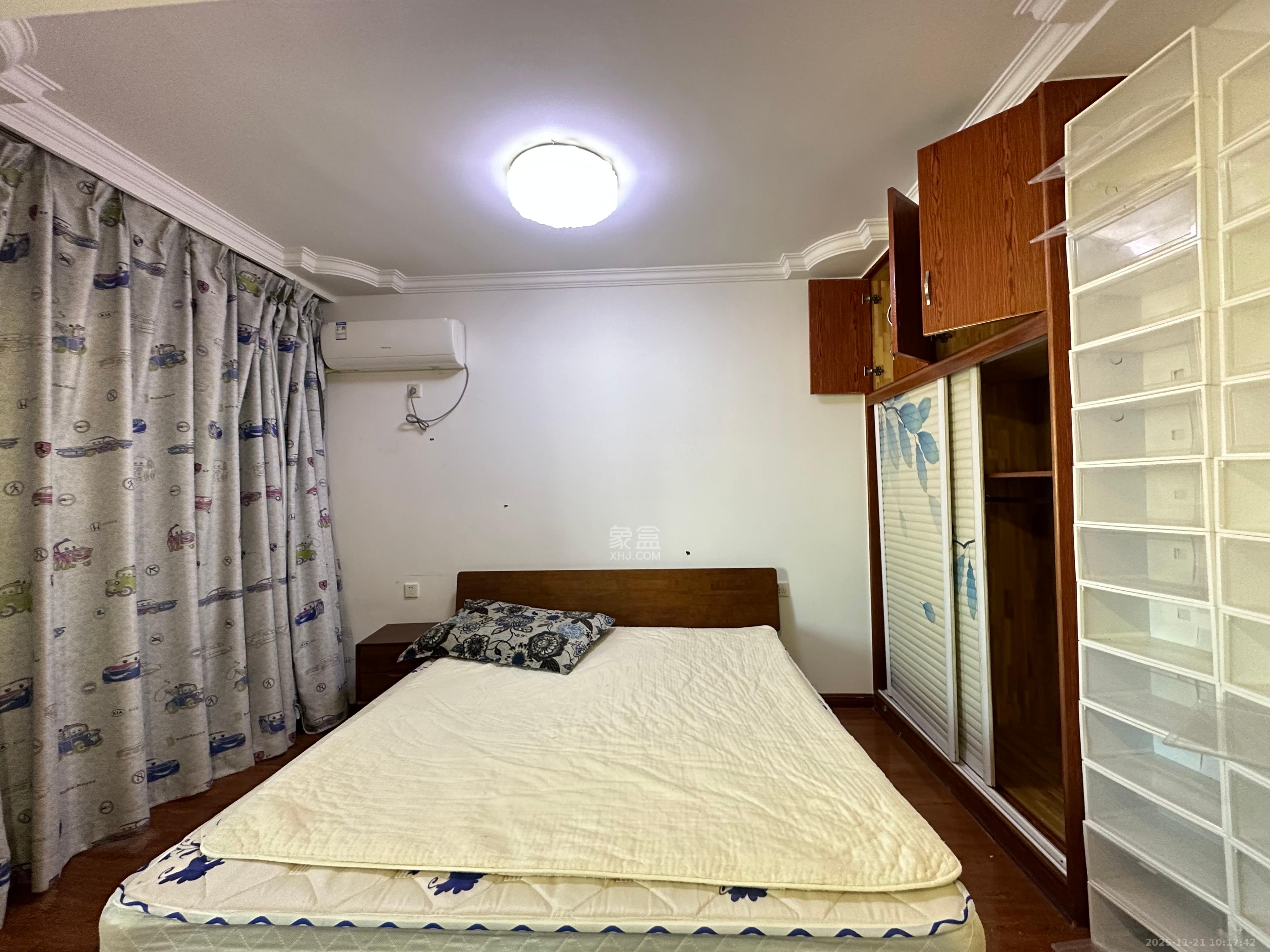 奥克斯广场 3室2厅2卫 3800.0元/月 奥克斯广场 3室2厅2卫 3800.0元/月室内图