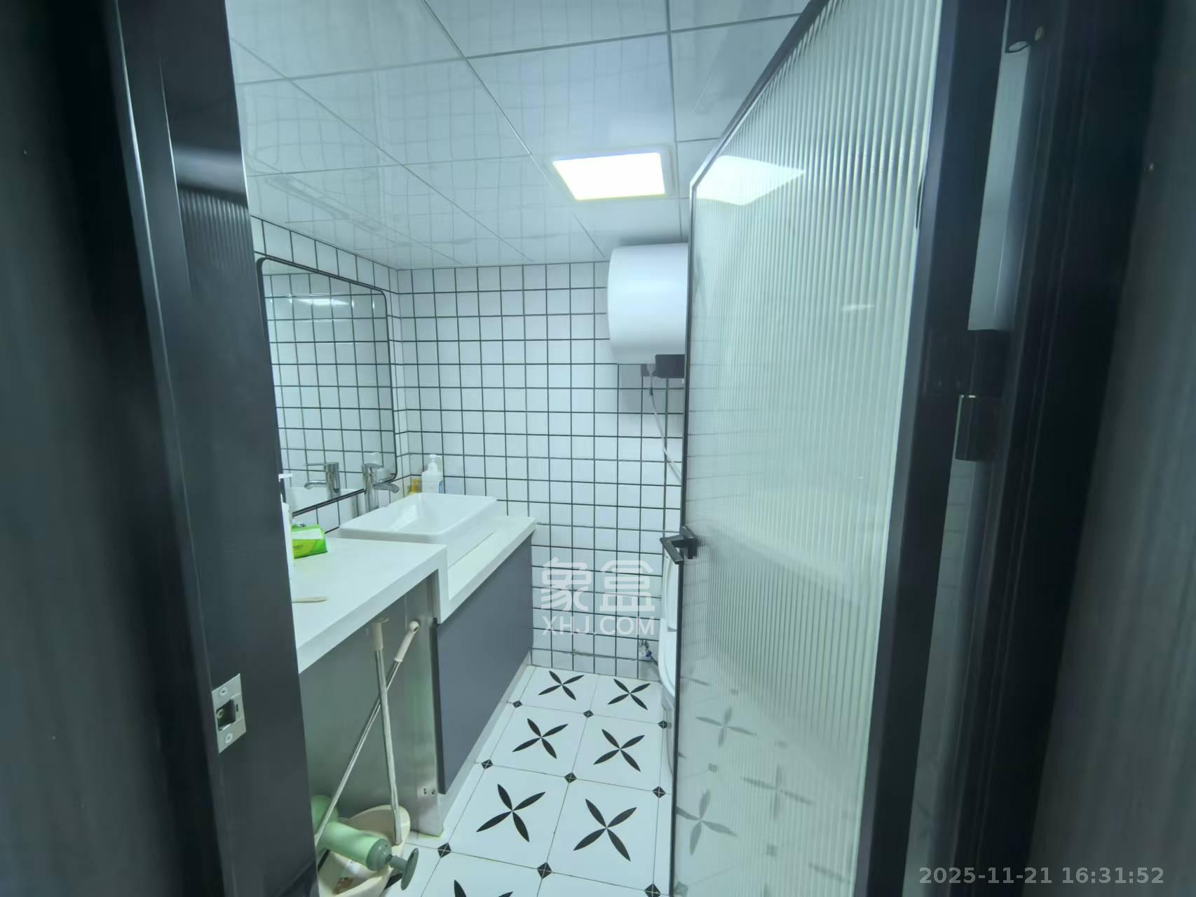 天麓轻奢国际 1室1厅1卫 1600.0元/月 天麓轻奢国际 1室1厅1卫 1600.0元/月室内图