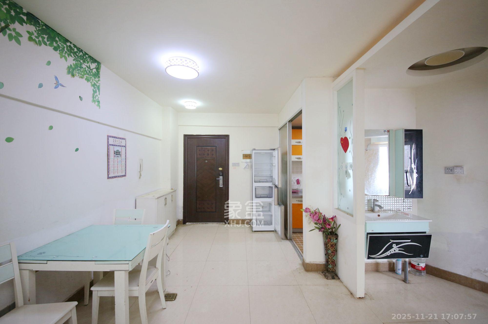 西罗亚大厦  3室1厅1卫    2000.0元/月室内图