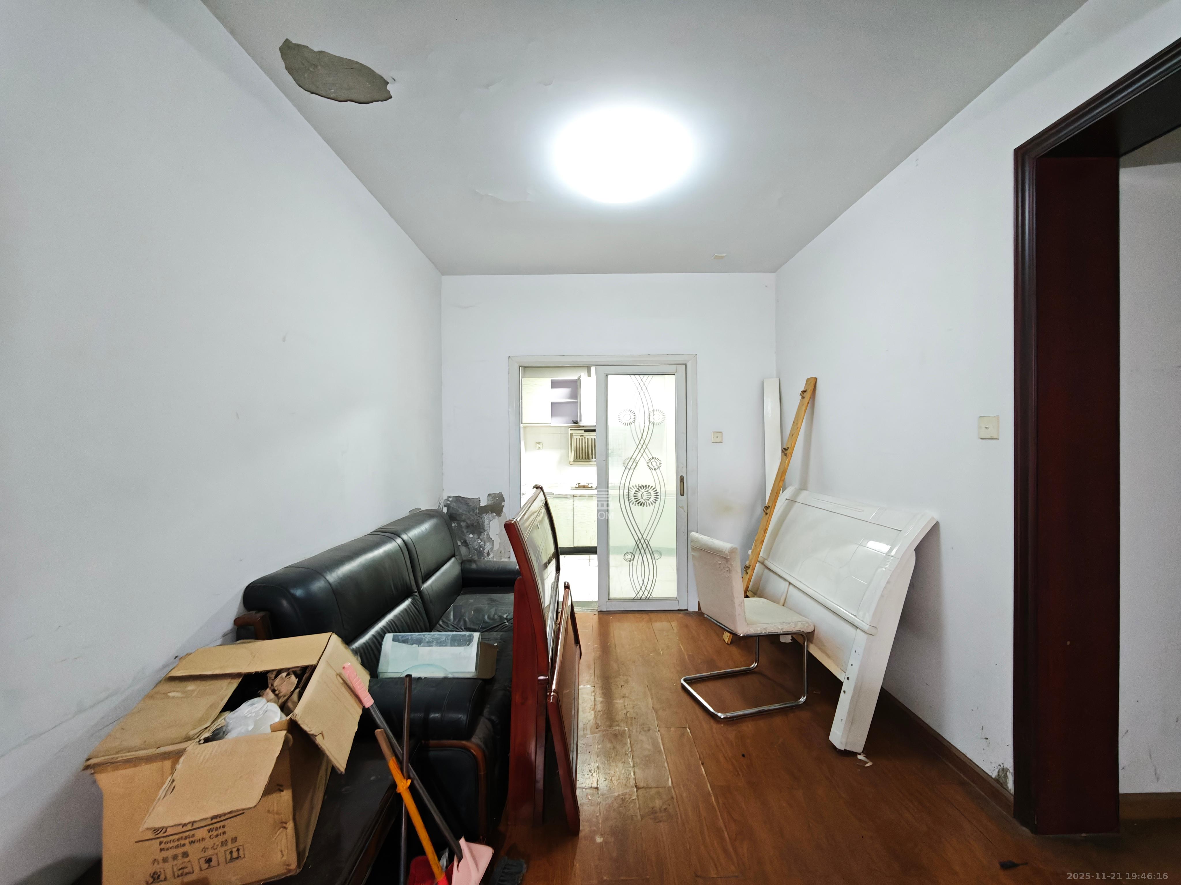 海拔东方 3室2厅2卫 2000.0元/月 海拔东方 3室2厅2卫 2000.0元/月室内图