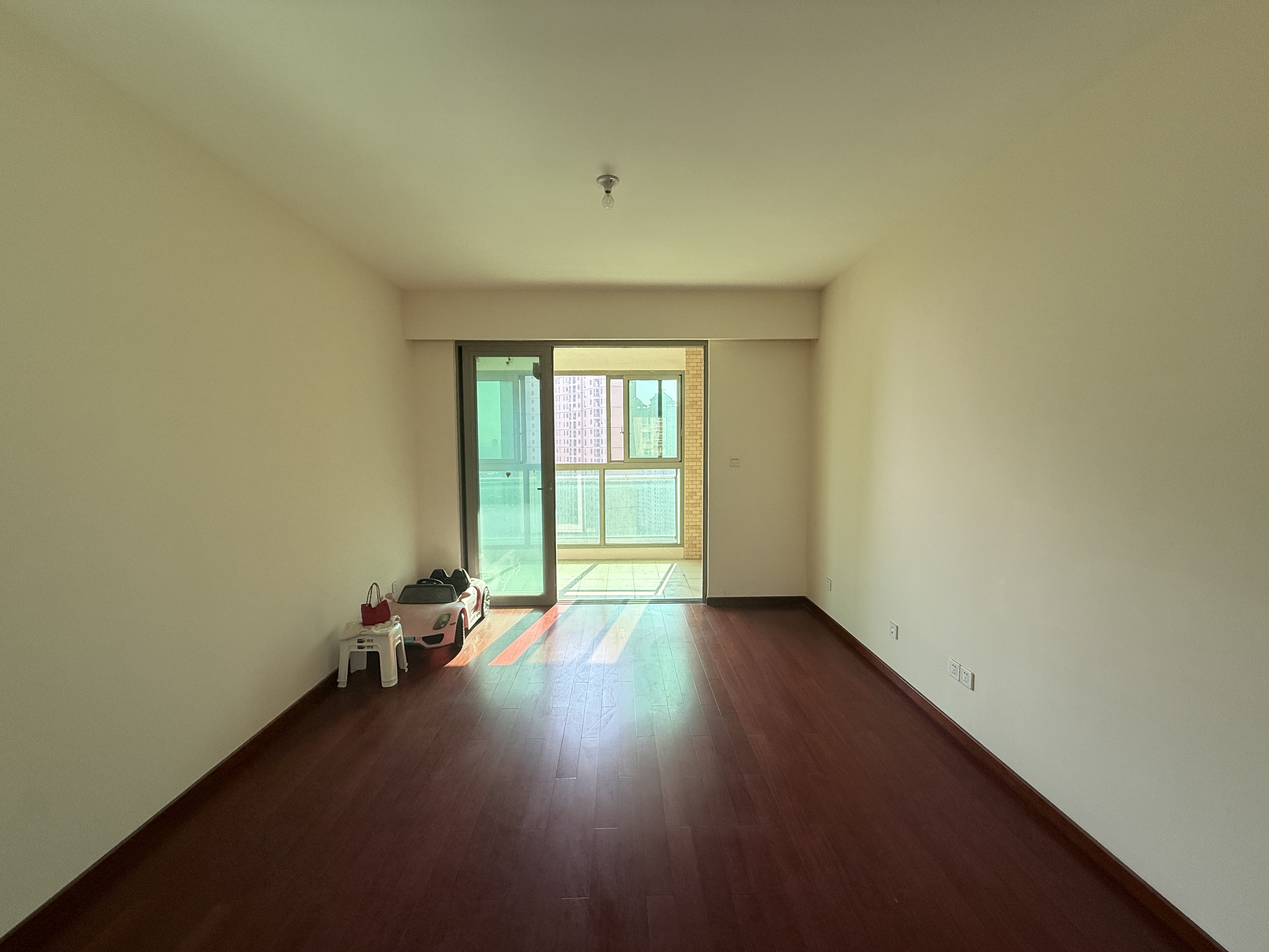 晋合湘水湾一期 1室0厅0卫 95.0万 晋合湘水湾一期 1室0厅0卫 95.0万室内图