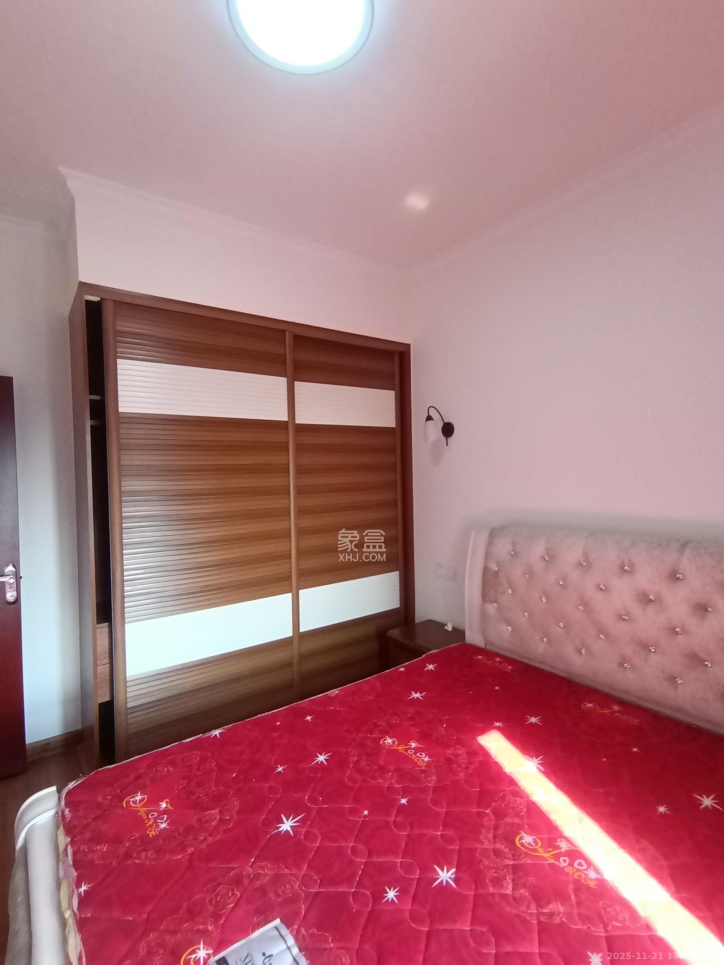 才子城 3室2厅1卫 1600.0元/月 才子城 3室2厅1卫 1600.0元/月室内图