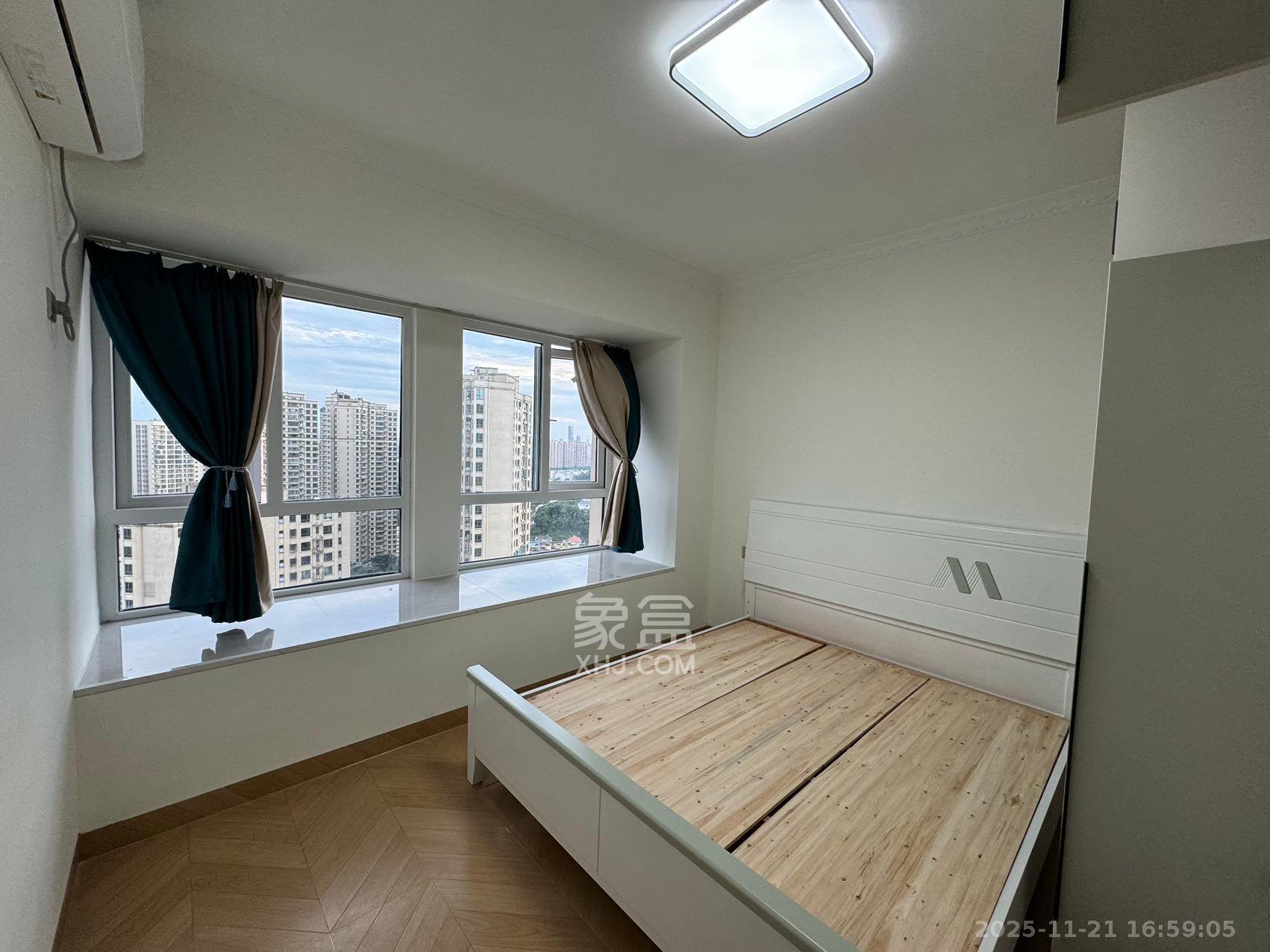 云和华府  3室2厅2卫    3000.0元/月室内图