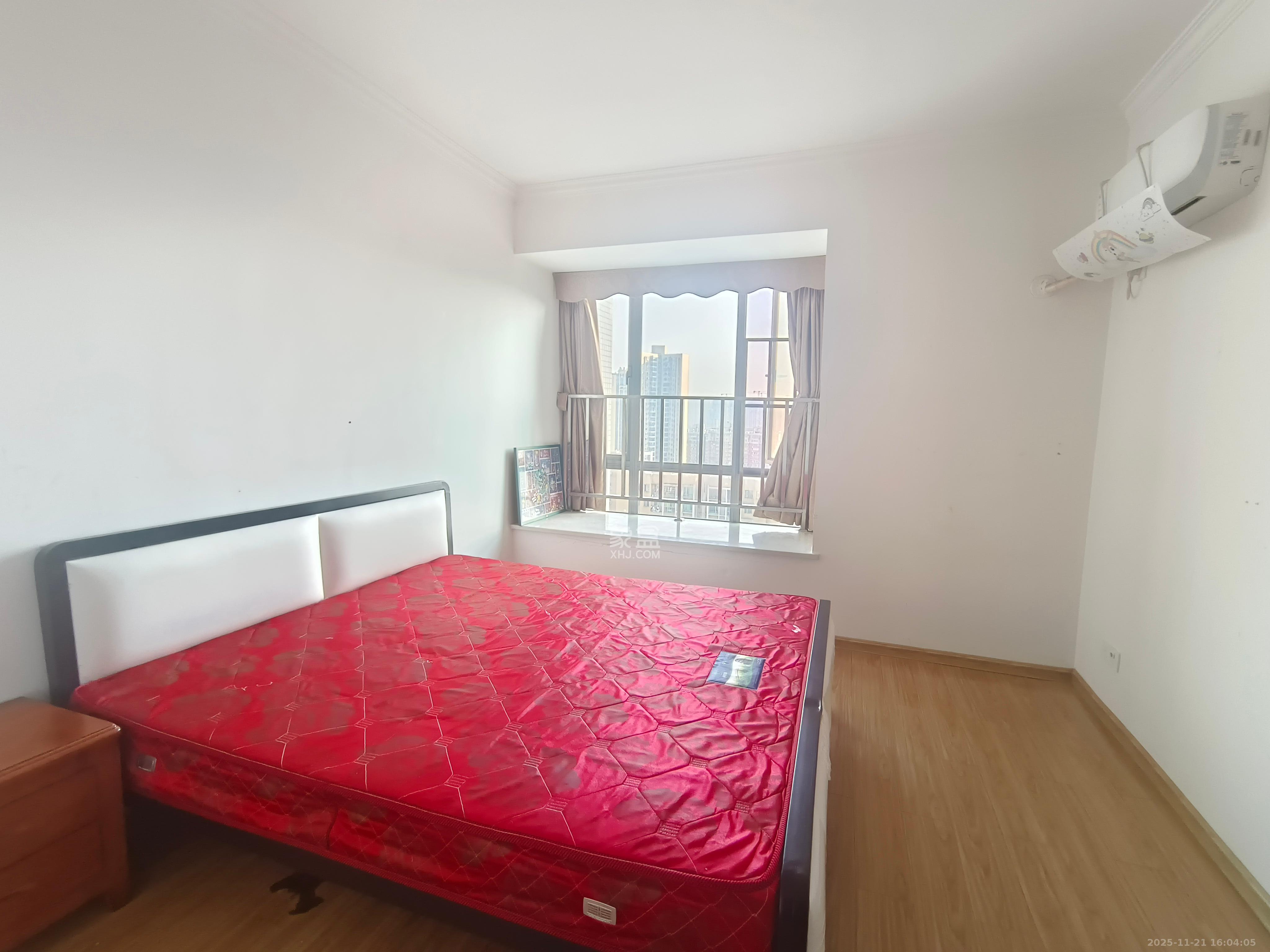 新城新世界一二三期 3室2厅2卫 3200.0元/月 新城新世界一二三期 3室2厅2卫 3200.0元/月室内图