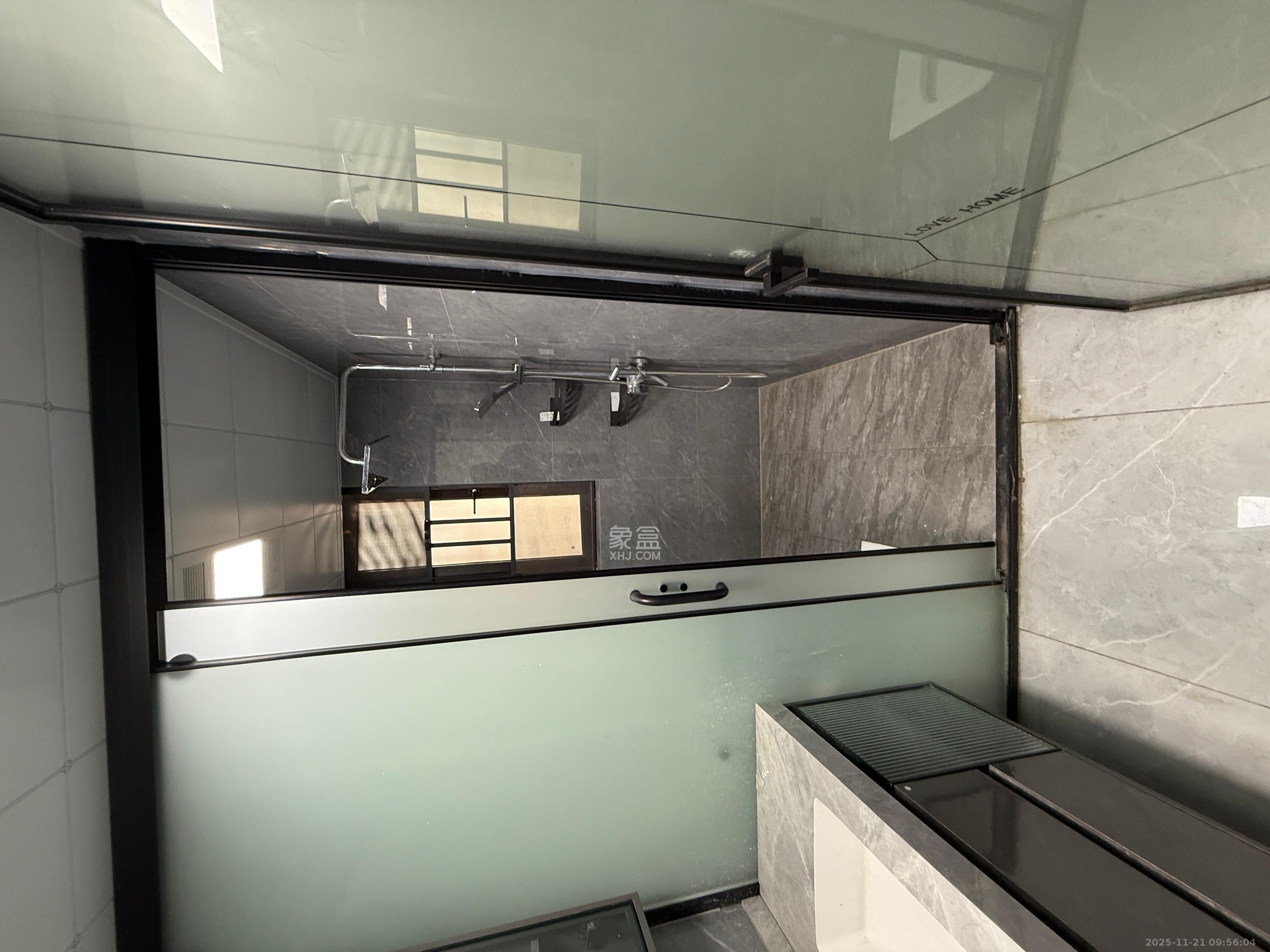 旭辉美的东樾城 3室2厅2卫 2500.0元/月 旭辉美的东樾城 3室2厅2卫 2500.0元/月室内图