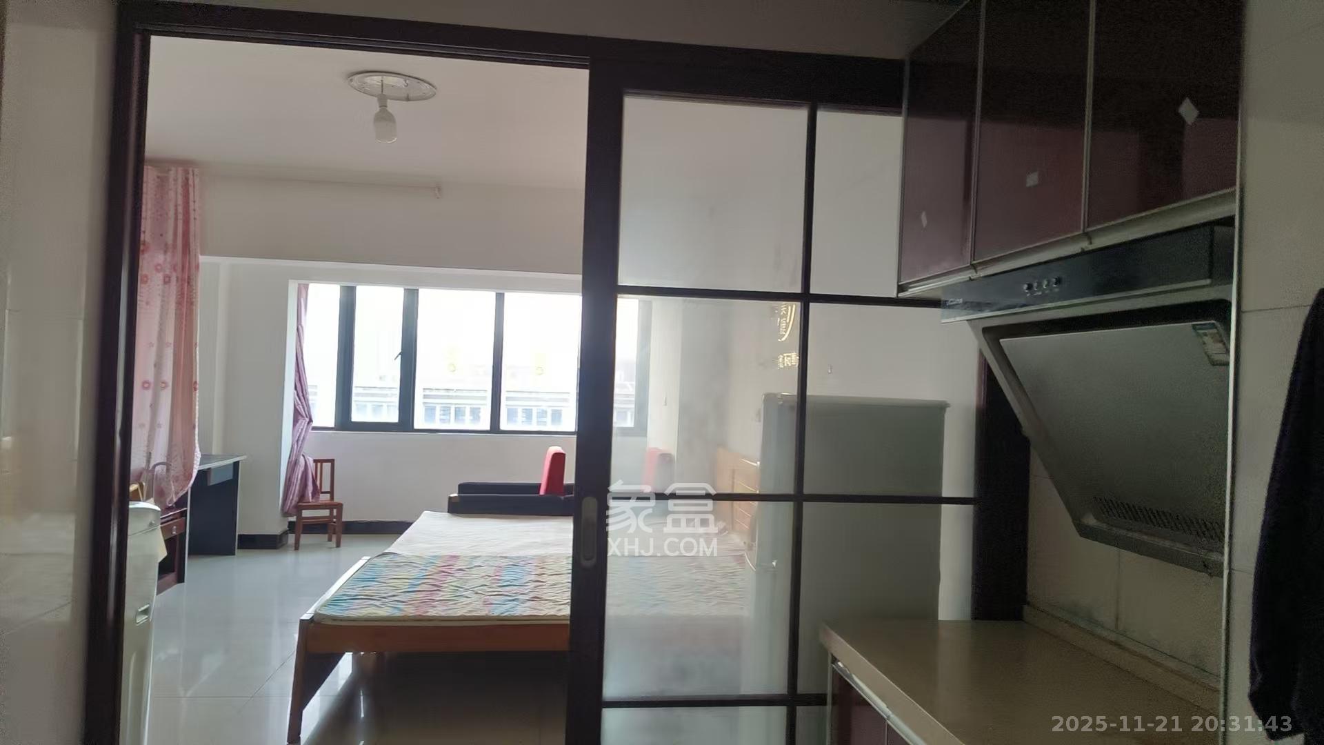 极目楚天 1室0厅1卫 1100.0元/月 极目楚天 1室0厅1卫 1100.0元/月室内图