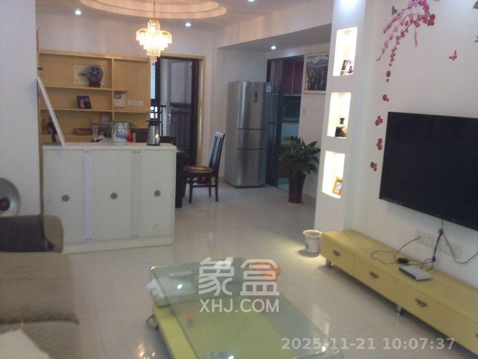 保利麓谷林语D区  3室2厅1卫    2400.0元/月