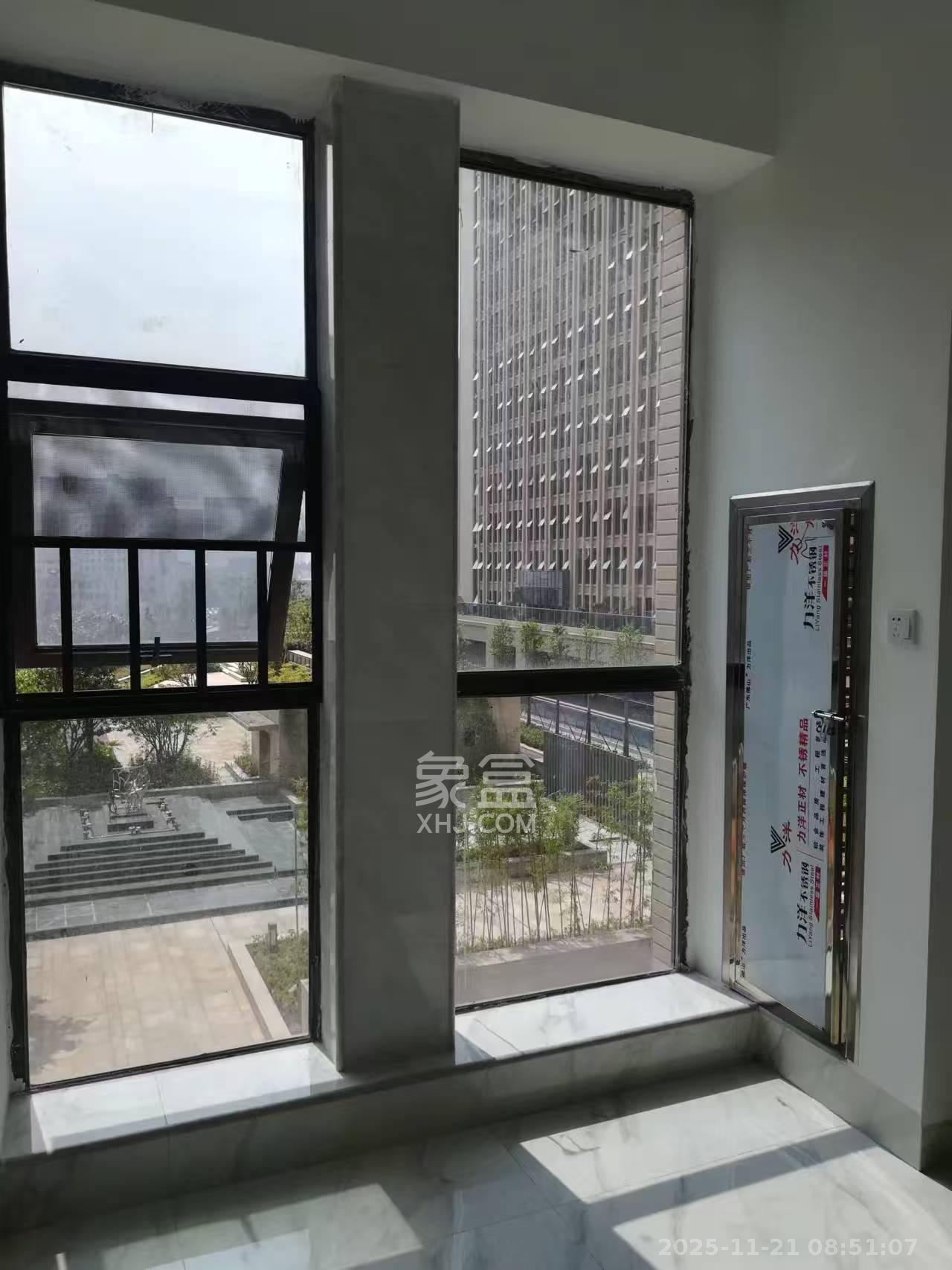 新世界广场 1室1厅1卫 1600.0元/月 新世界广场 1室1厅1卫 1600.0元/月室内图