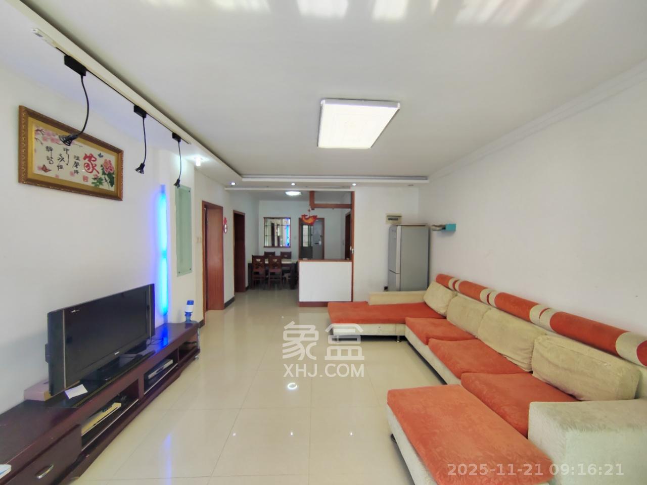 长房西郡 2室2厅1卫 1700.0元/月 长房西郡 2室2厅1卫 1700.0元/月室内图