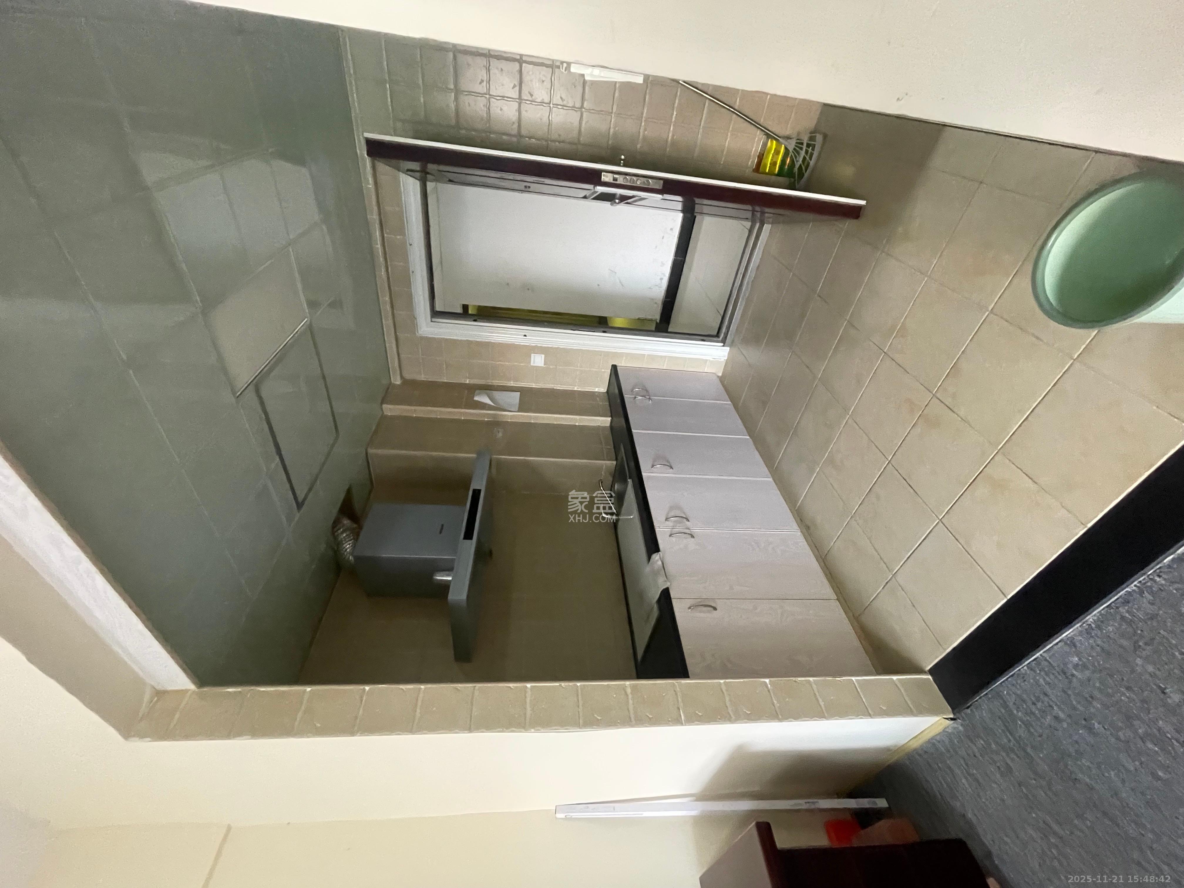 西子一间 1室1厅1卫 1500.0元/月 西子一间 1室1厅1卫 1500.0元/月室内图