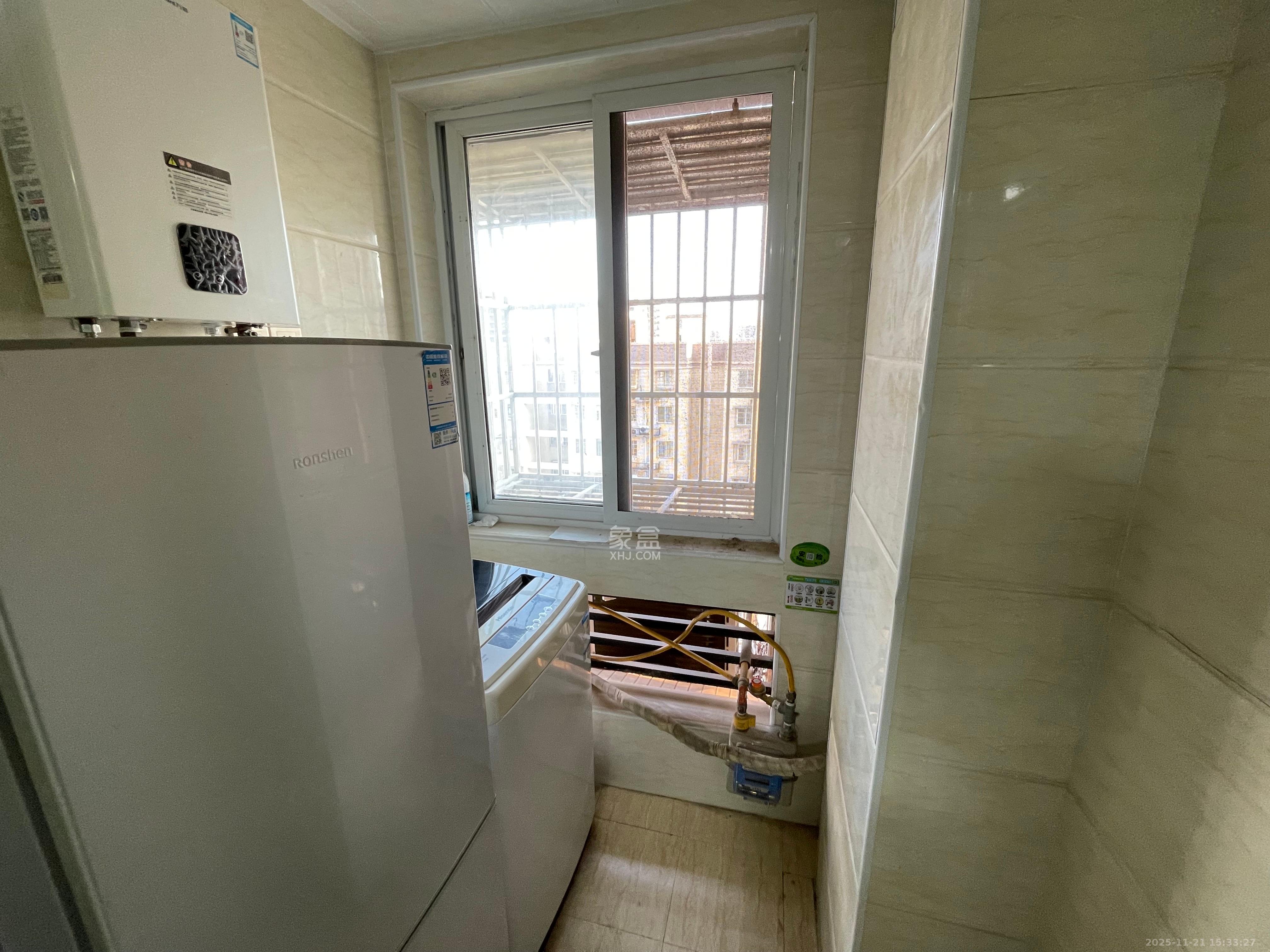 星城新宇颐景苑 1室1厅1卫 1500.0元/月 星城新宇颐景苑 1室1厅1卫 1500.0元/月室内图