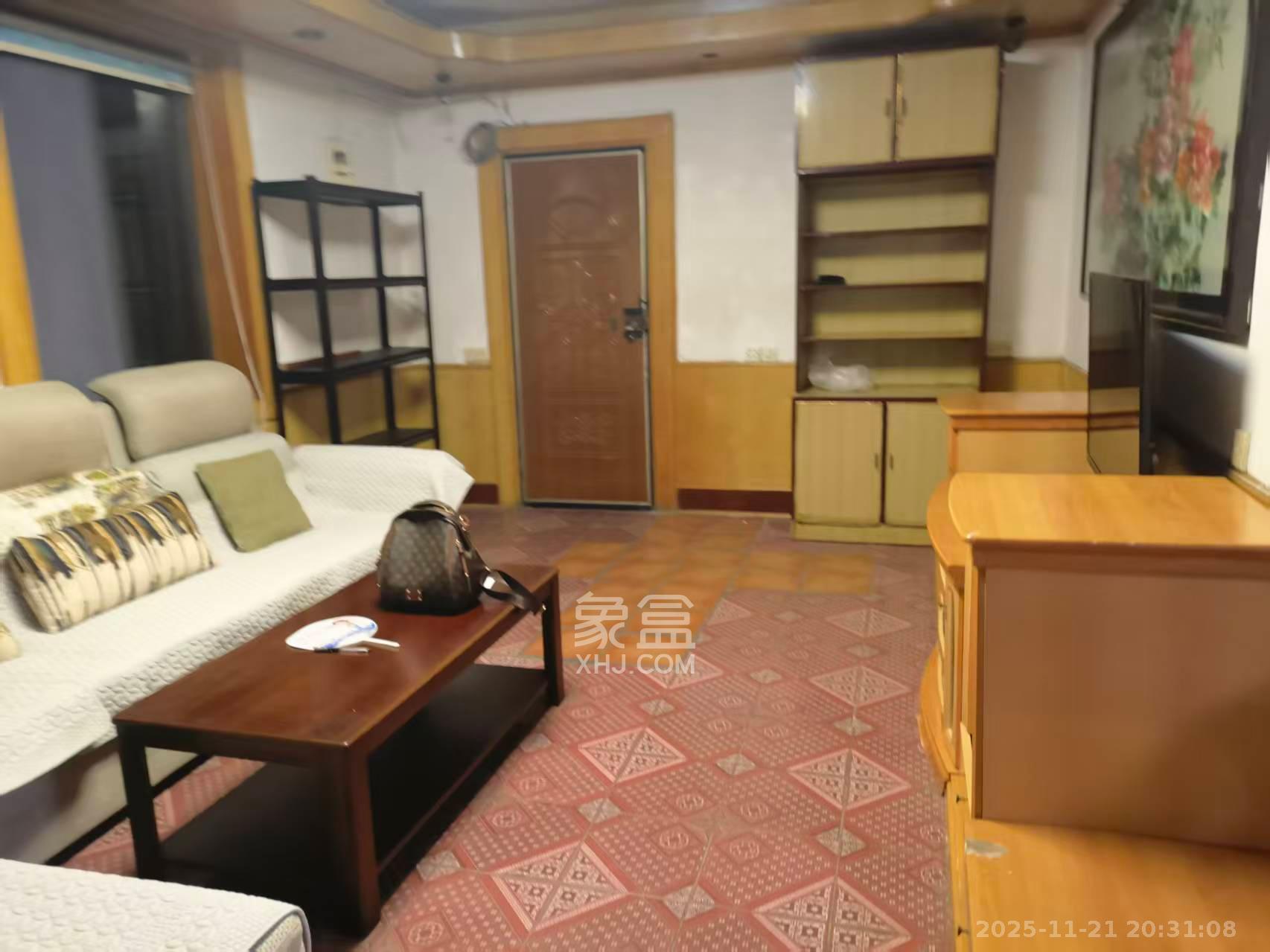 展览馆科协宿舍 3室1厅0卫 2600.0元/月 展览馆科协宿舍 3室1厅0卫 2600.0元/月室内图