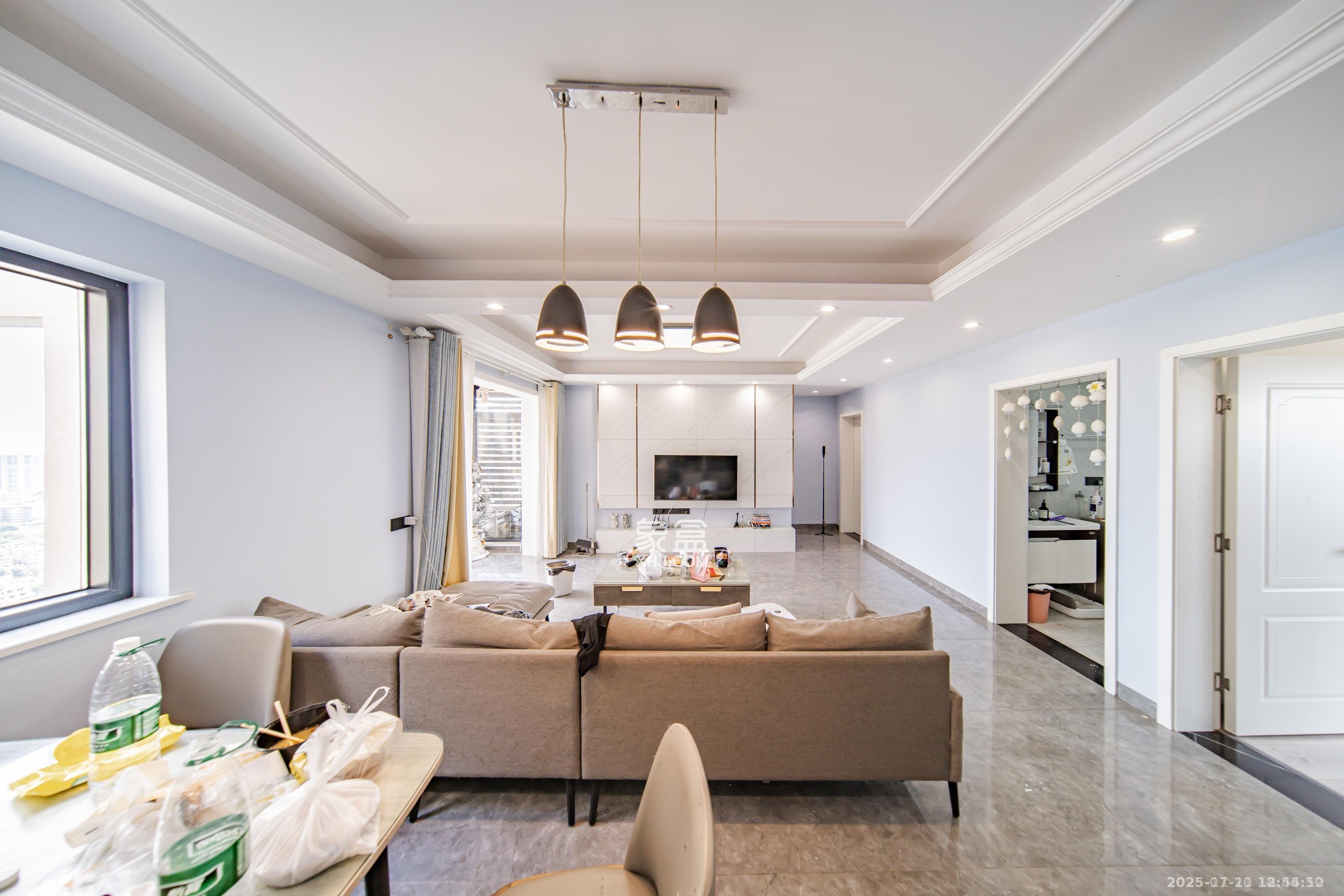 金科世界城  3室2厅2卫    2500.0元/月室内图