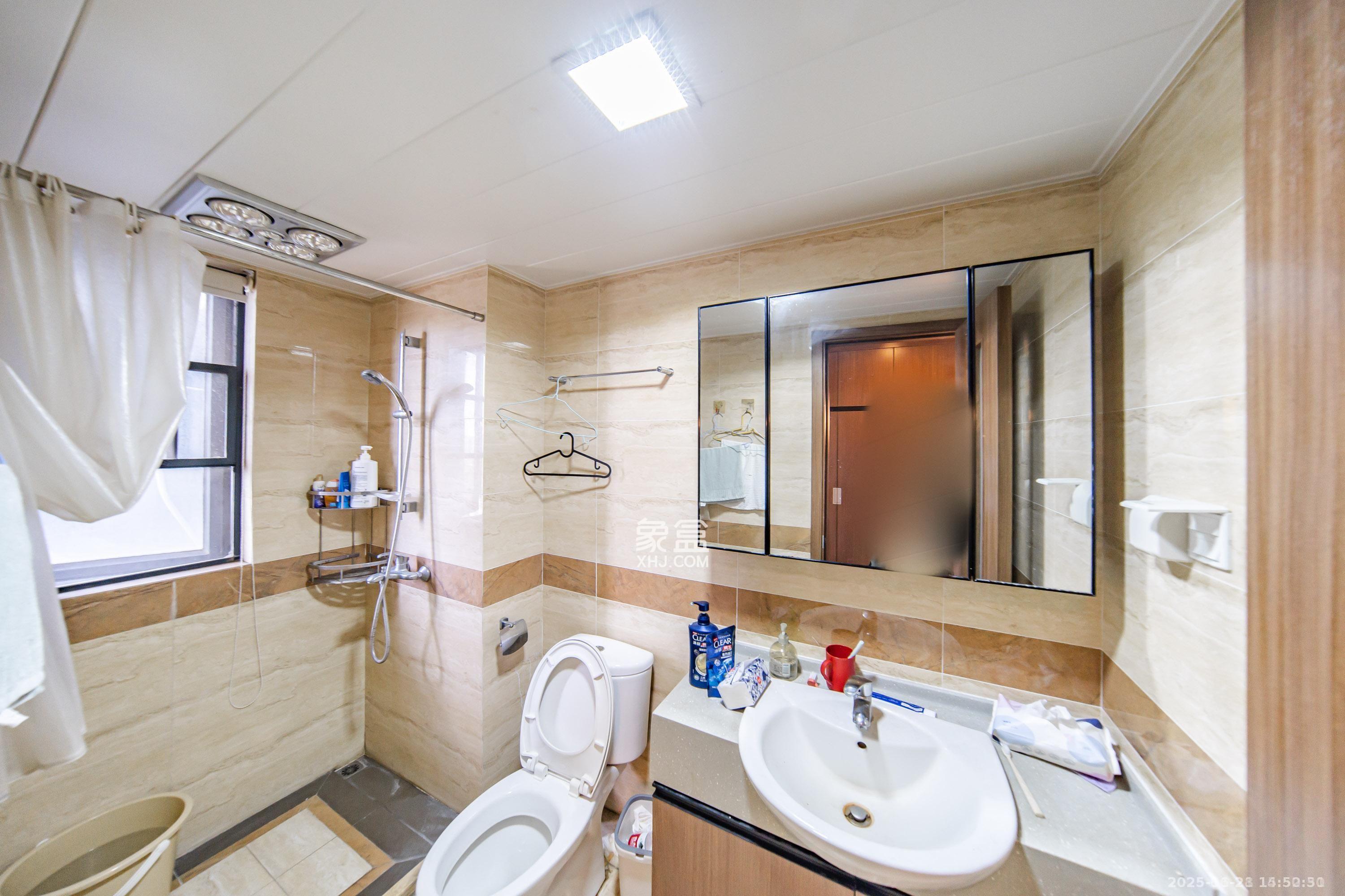 万科白鹭郡 4室2厅2卫 3200.0元/月 万科白鹭郡 4室2厅2卫 3200.0元/月室内图