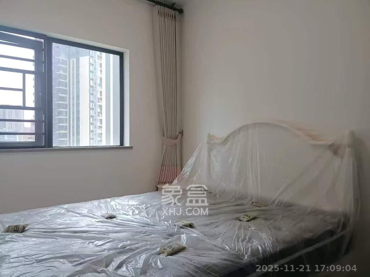 万科金色梦想A区  4室2厅2卫    4000.0元/月室内图