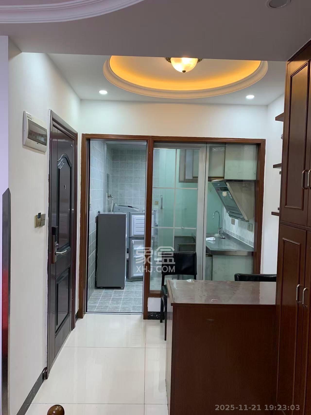 岳北和苑  1室1厅1卫    1400.0元/月室内图