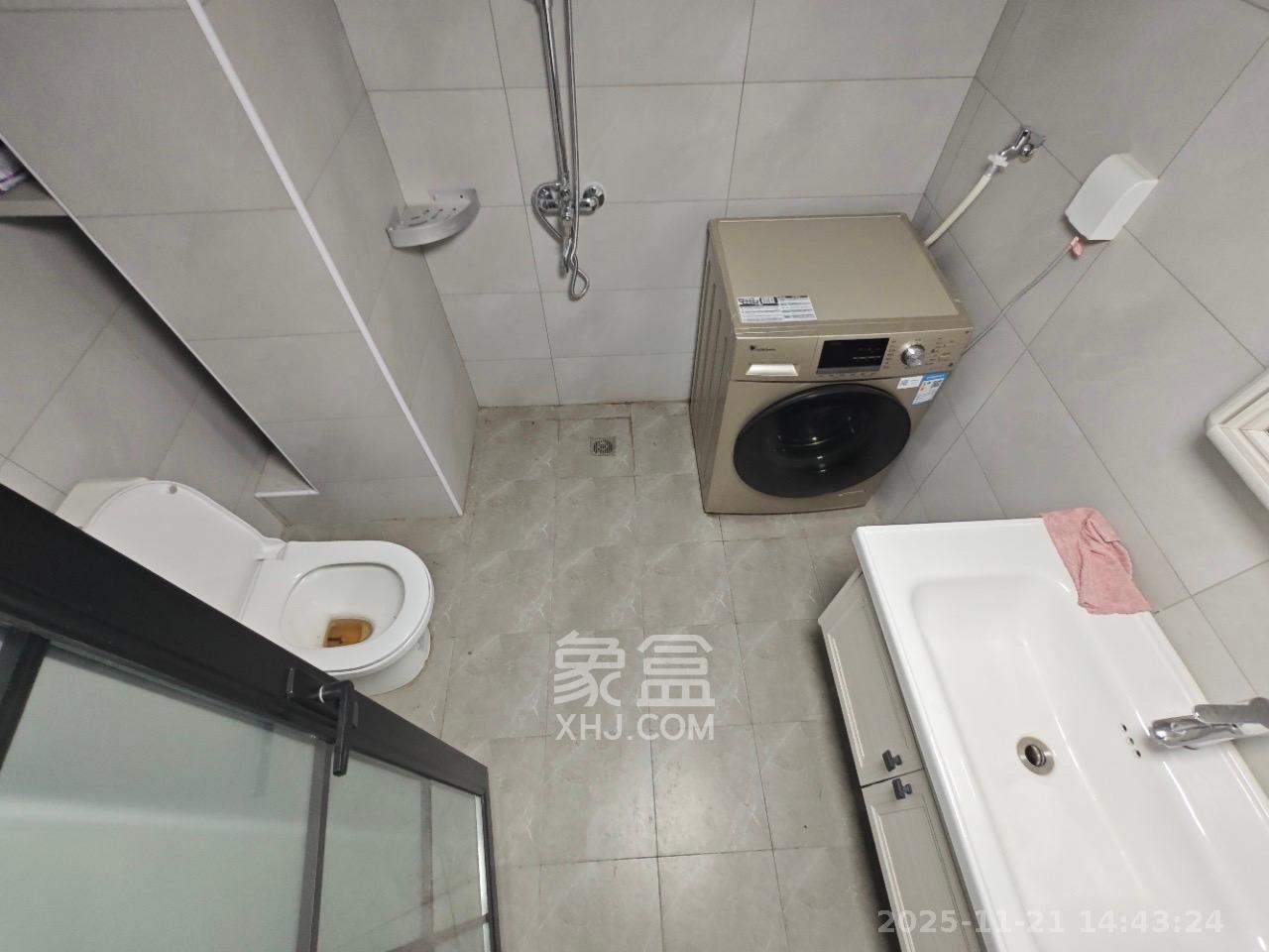 梅溪湖金茂湾  2室1厅1卫    2500.0元/月室内图