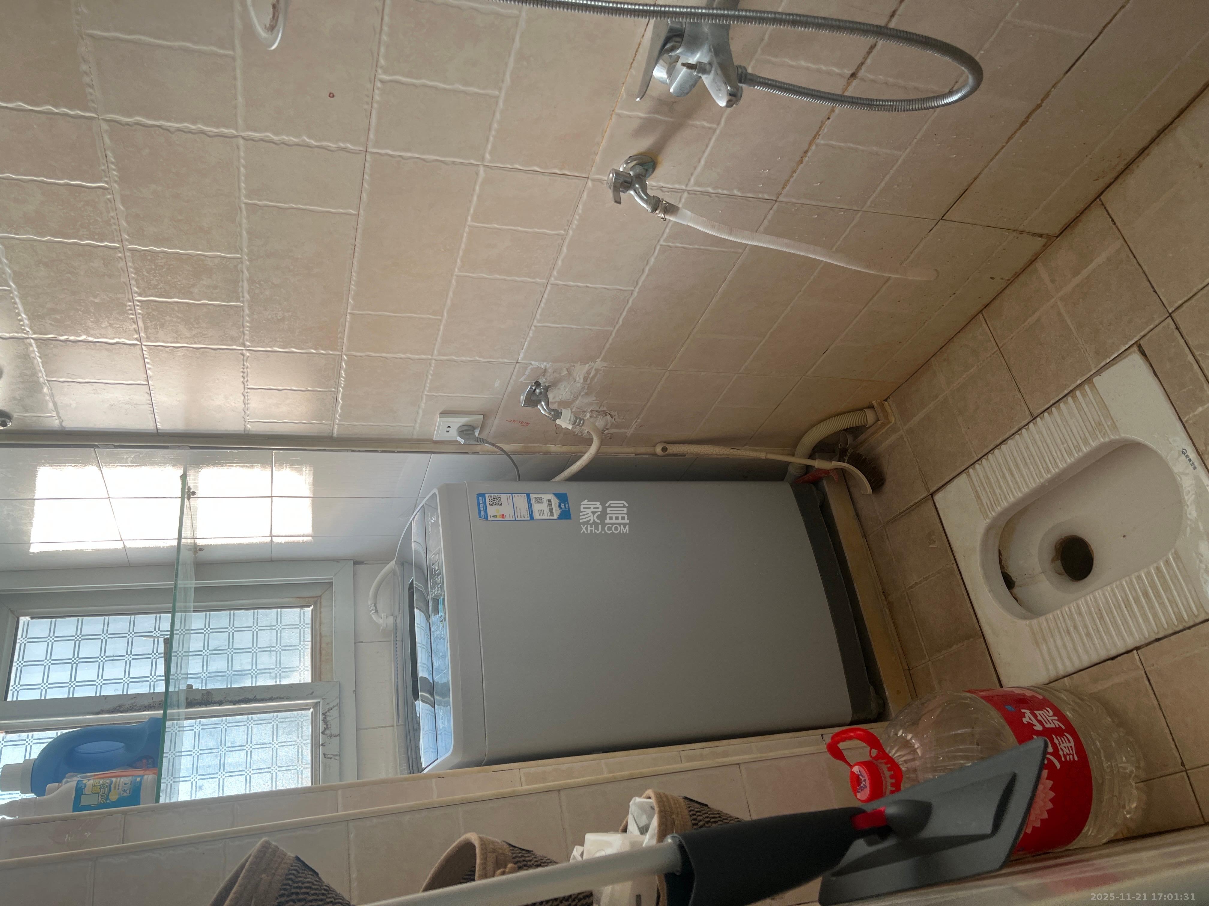 红龙庙小区 3室2厅1卫 2200.0元/月 红龙庙小区 3室2厅1卫 2200.0元/月室内图