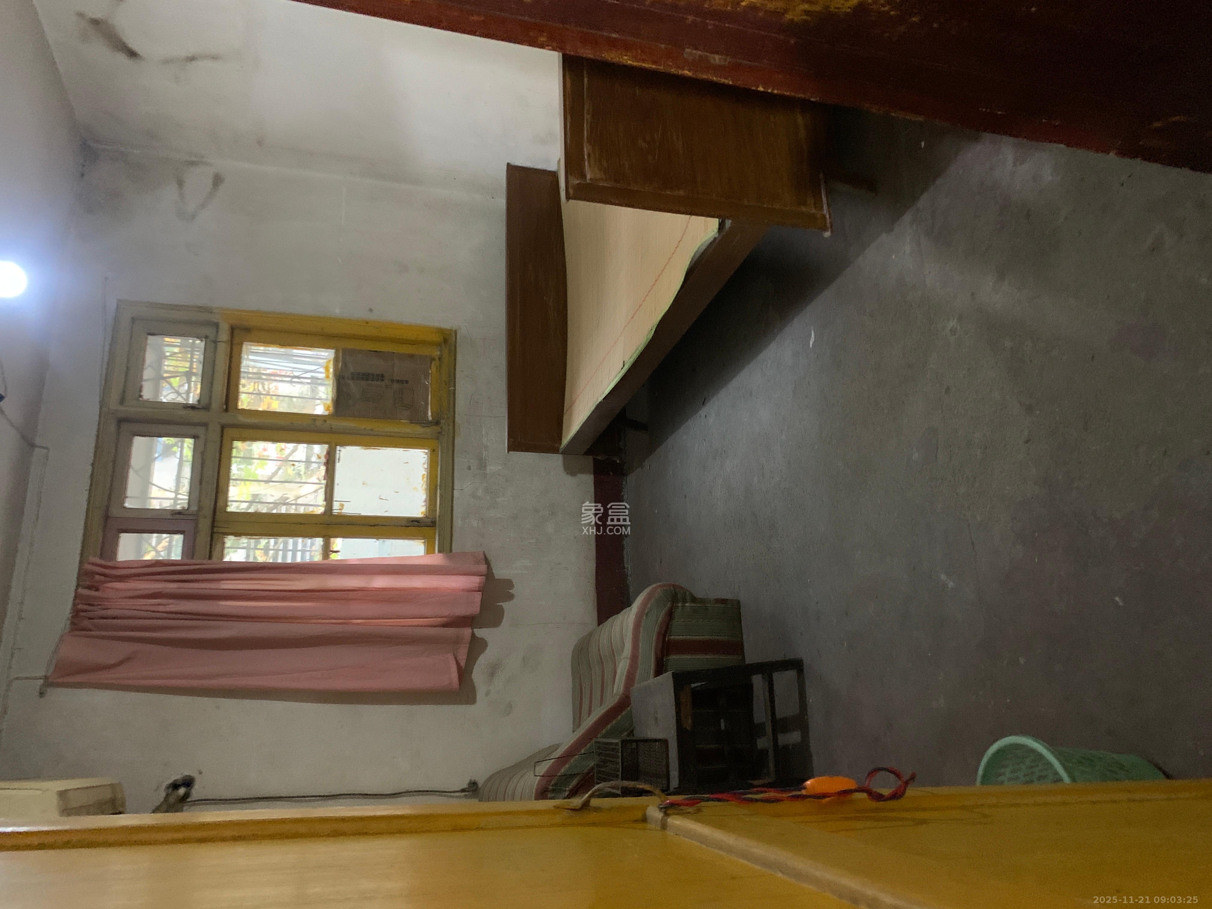 红花坡社区  2室1厅1卫    900.0元/月室内图