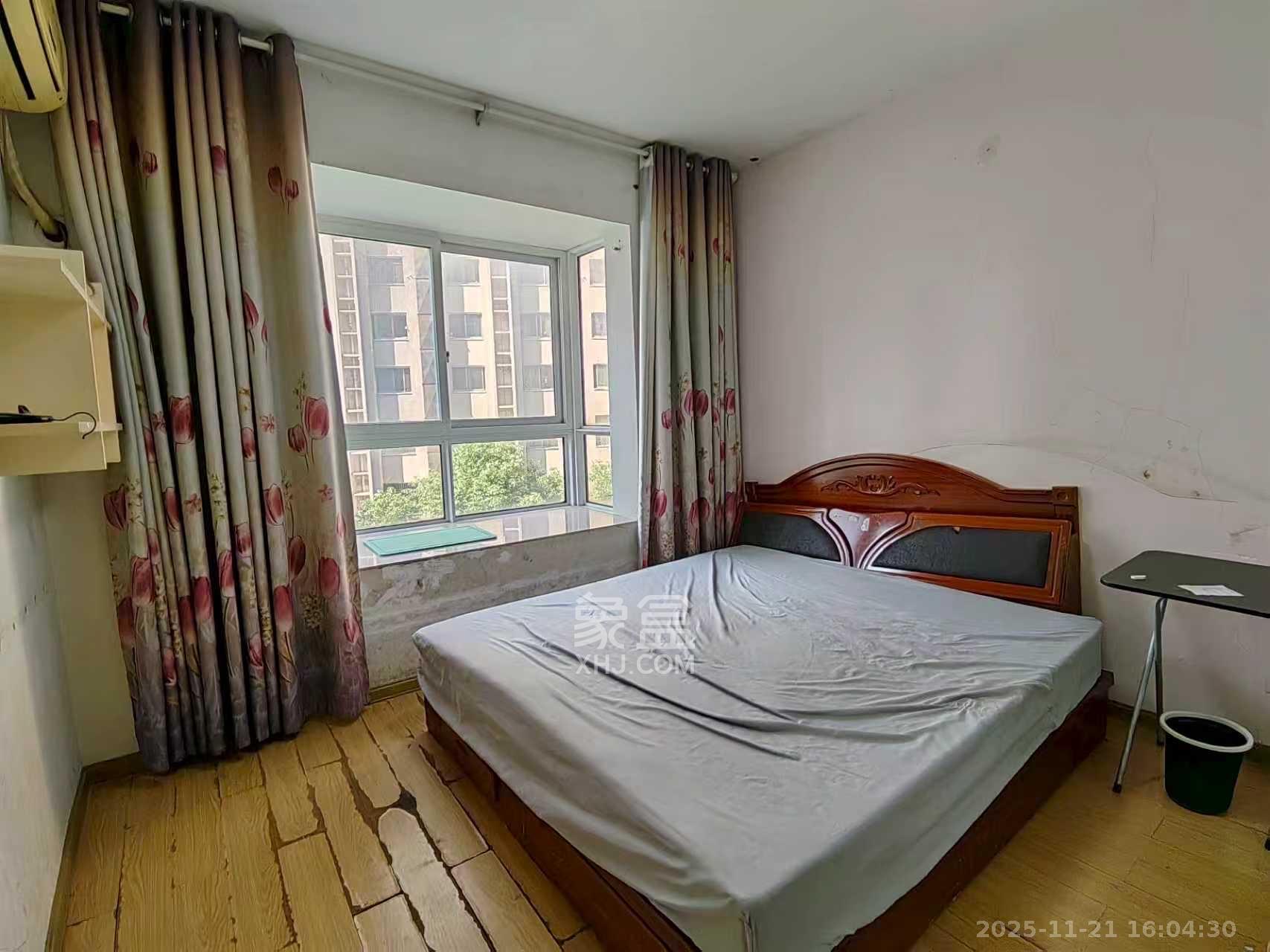 世景华庭  2室2厅1卫    1500.0元/月室内图