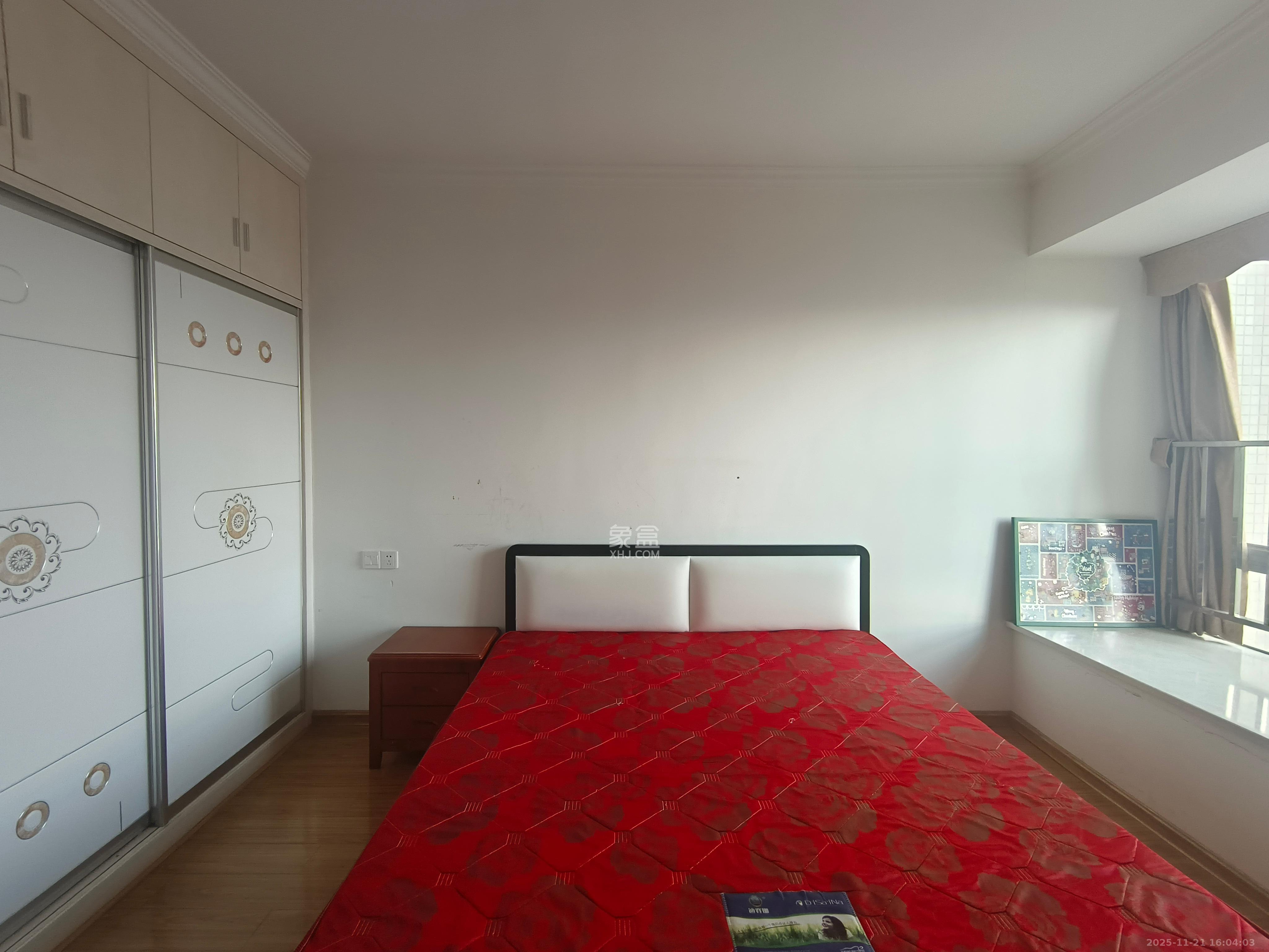 新城新世界一二三期 3室2厅2卫 3200.0元/月 新城新世界一二三期 3室2厅2卫 3200.0元/月室内图