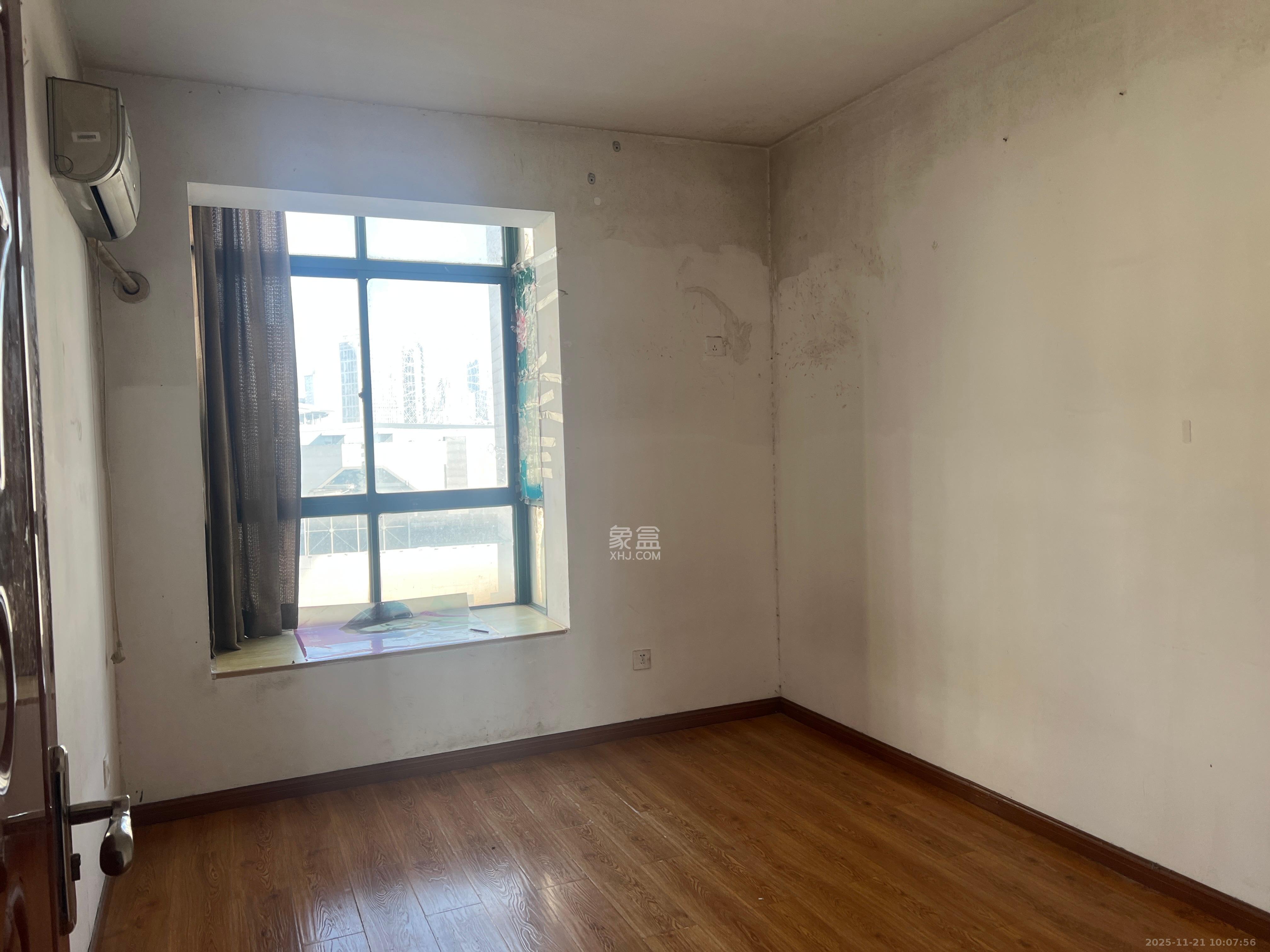 华韵城市风情 4室1厅1卫 3600.0元/月 华韵城市风情 4室1厅1卫 3600.0元/月室内图