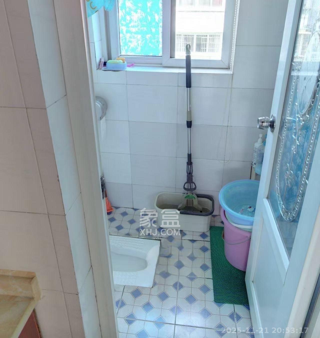 德润园  2室2厅1卫    1600.0元/月室内图