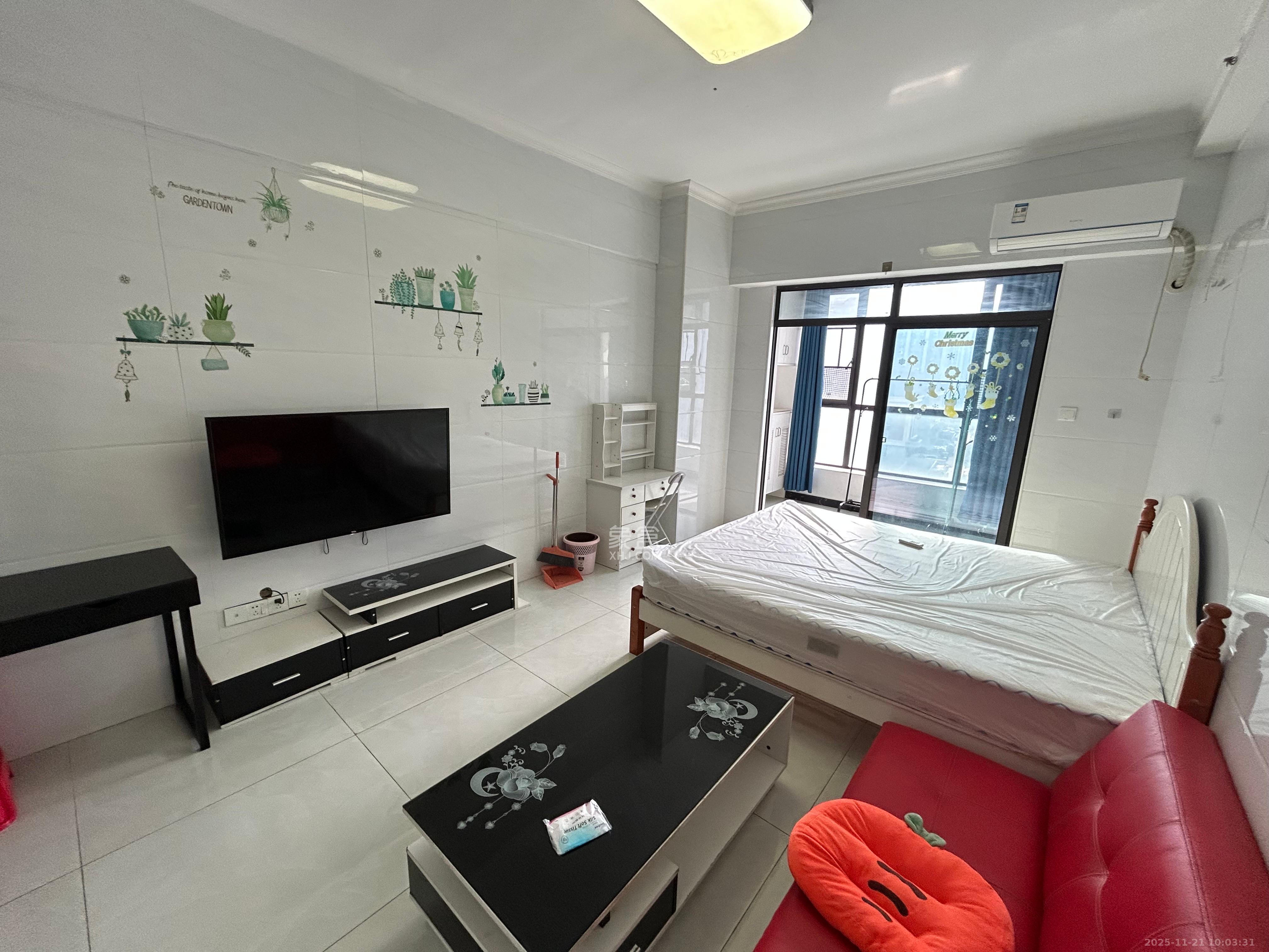 梅溪国际公寓(步步高新天地) 1室1厅1卫 1400.0元/月 梅溪国际公寓(步步高新天地) 1室1厅1卫 1400.0元/月室内图