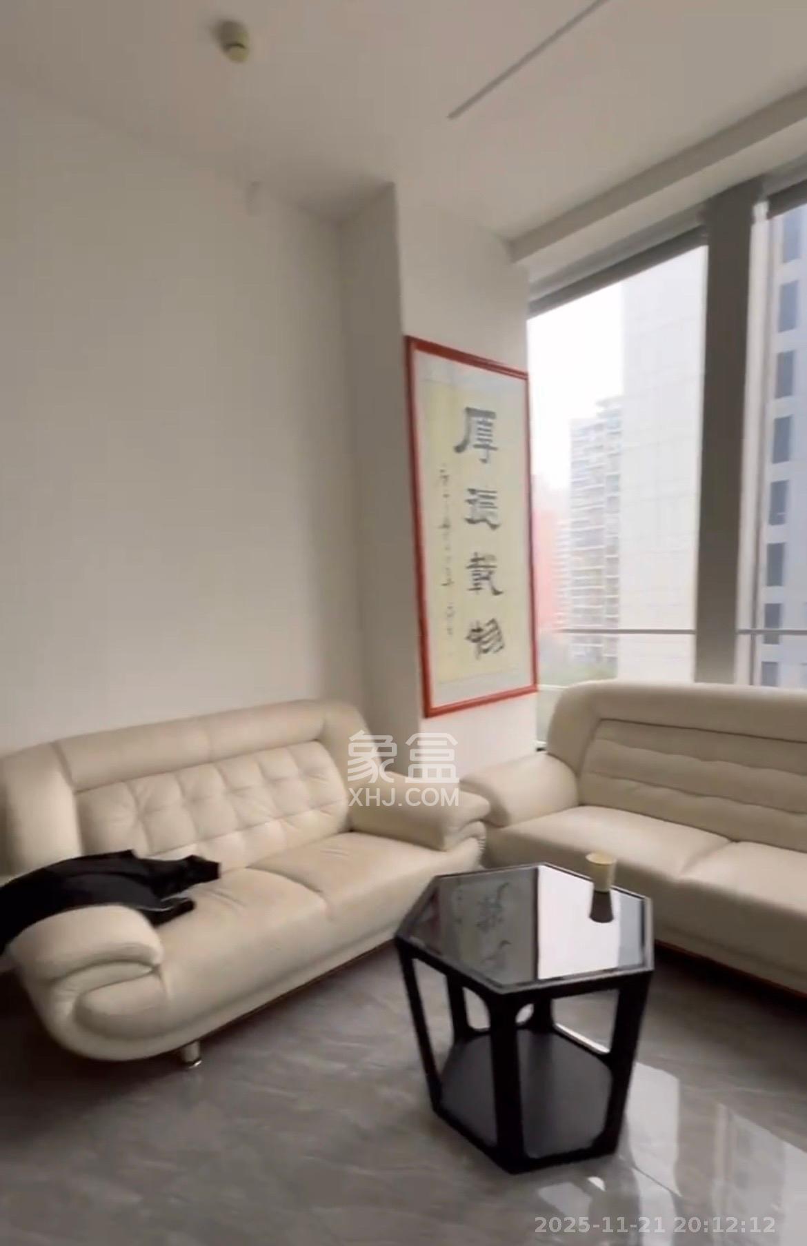 复地星光天地  1室0厅0卫    7000.0元/月