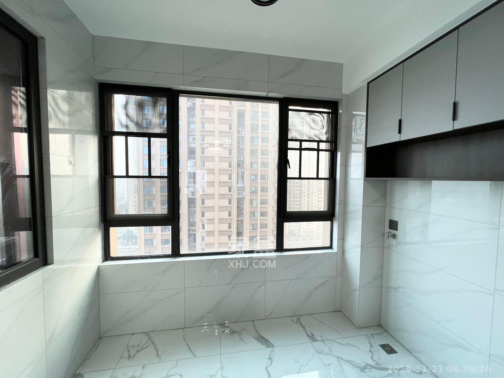 东合新苑  2室2厅1卫    2100.0元/月室内图