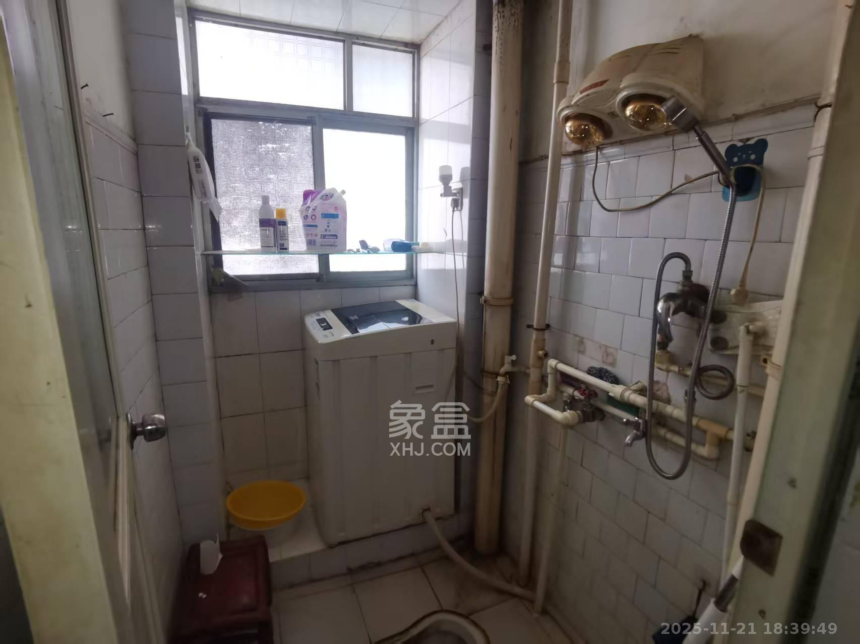 王公塘社区 2室2厅1卫 1300.0元/月 王公塘社区 2室2厅1卫 1300.0元/月室内图