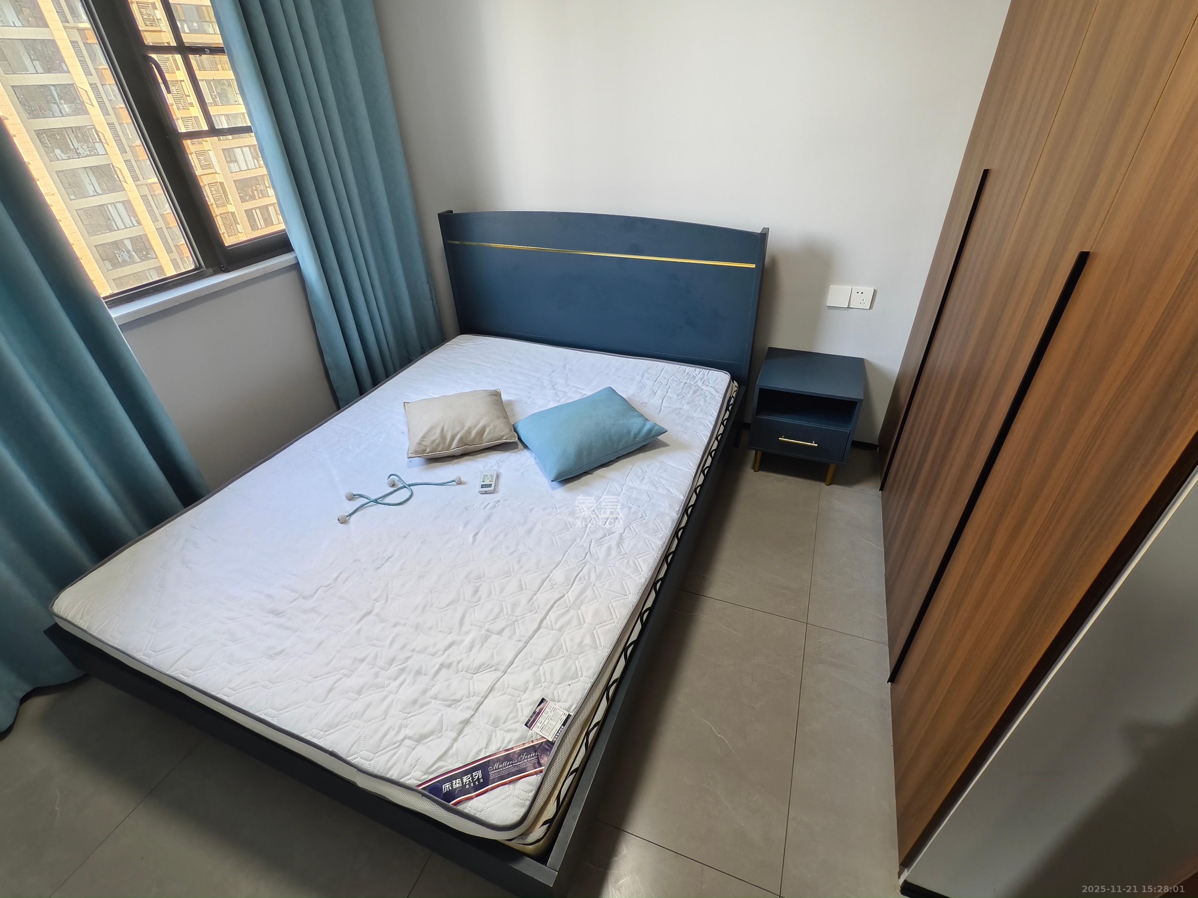 世茂璀璨天城  4室2厅2卫    4000.0元/月室内图