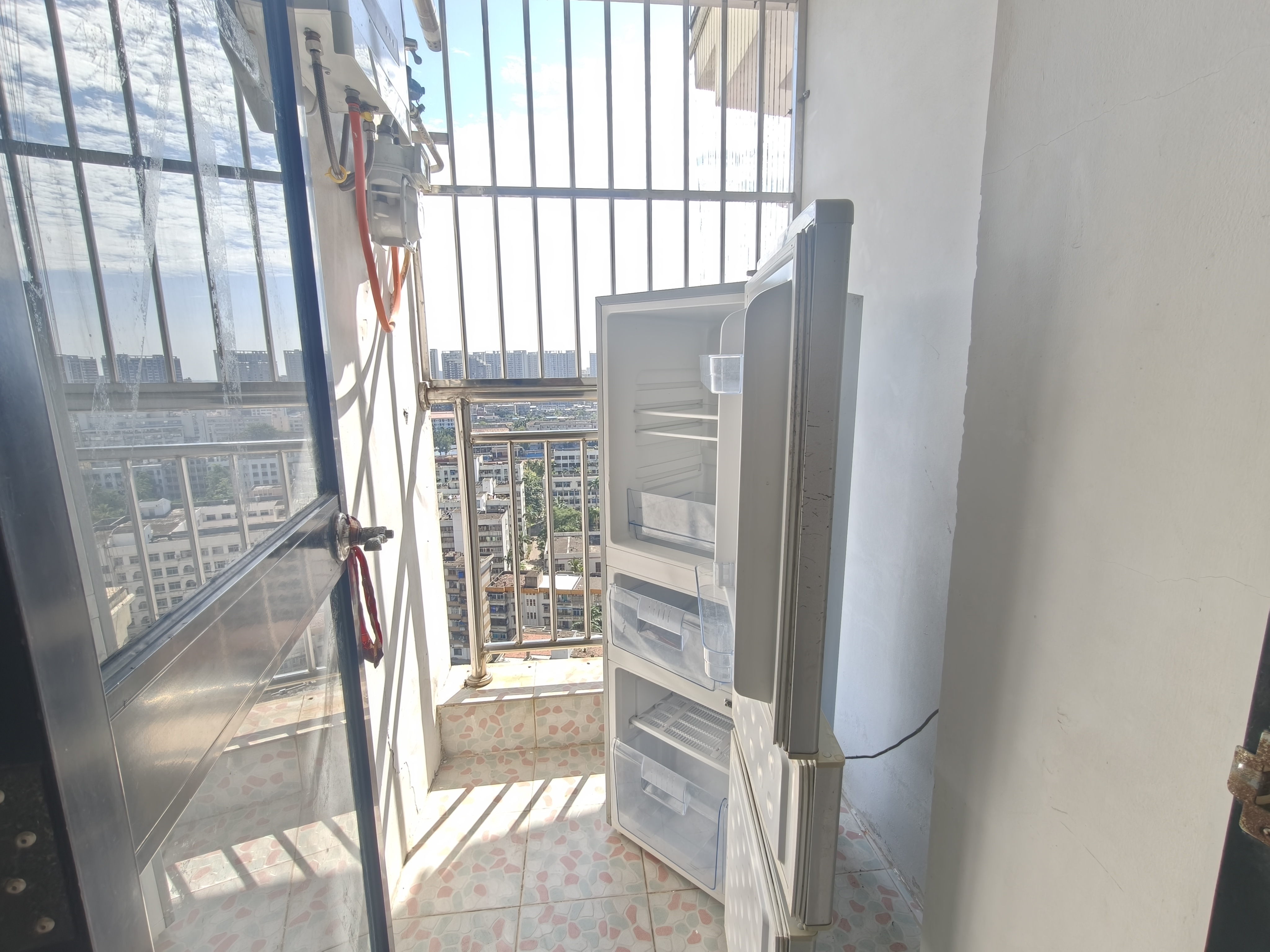 四季华庭龙城 1室0厅1卫 1600.0元/月 四季华庭龙城 1室0厅1卫 1600.0元/月室内图