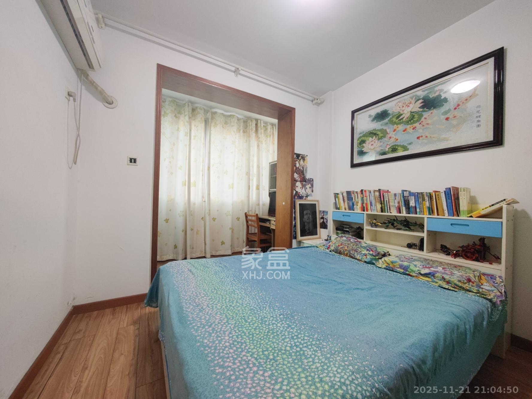 鄱阳小区  2室2厅1卫    48.0万卧室