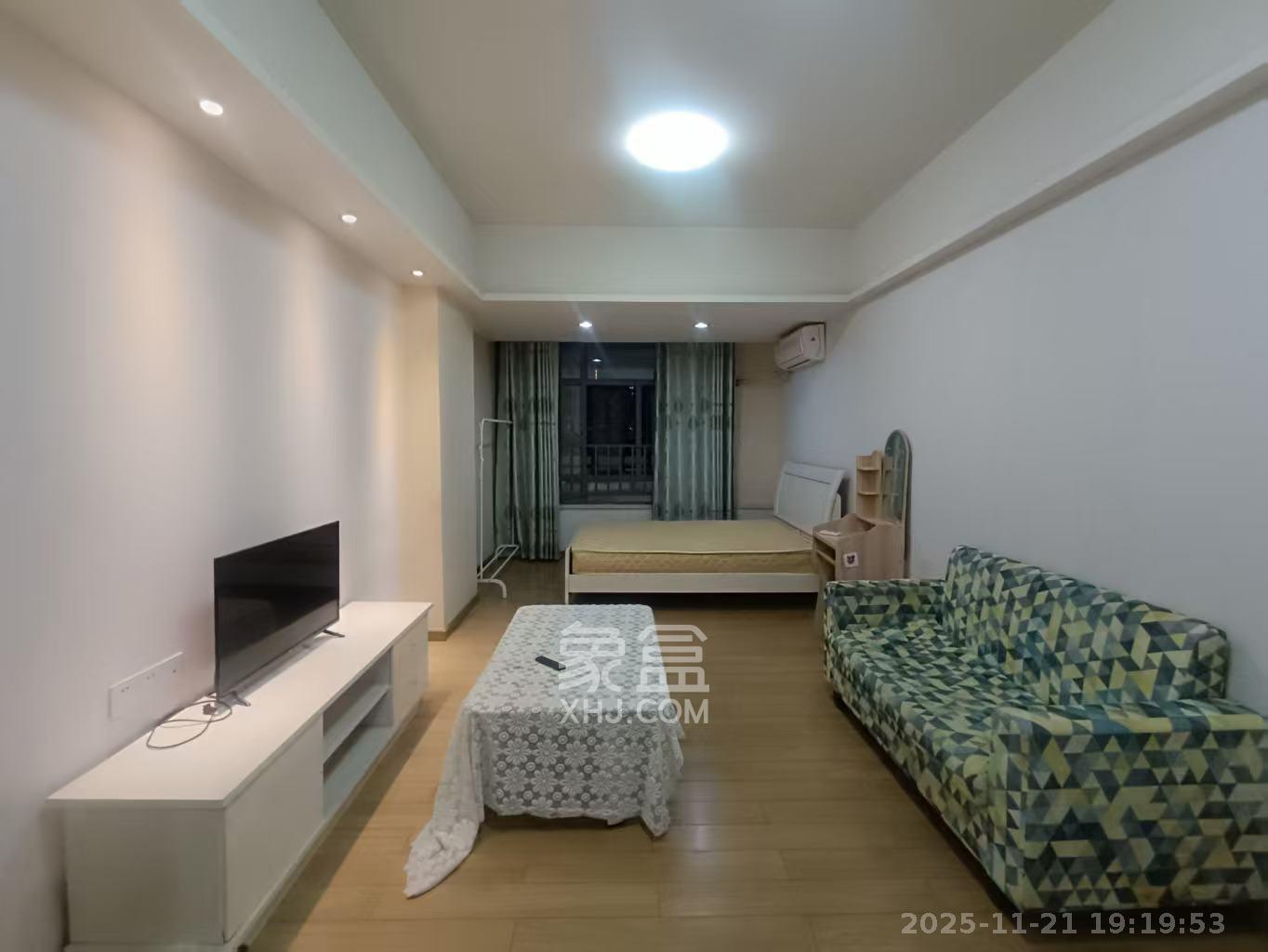 米兰春天  1室1厅1卫    1200.0元/月