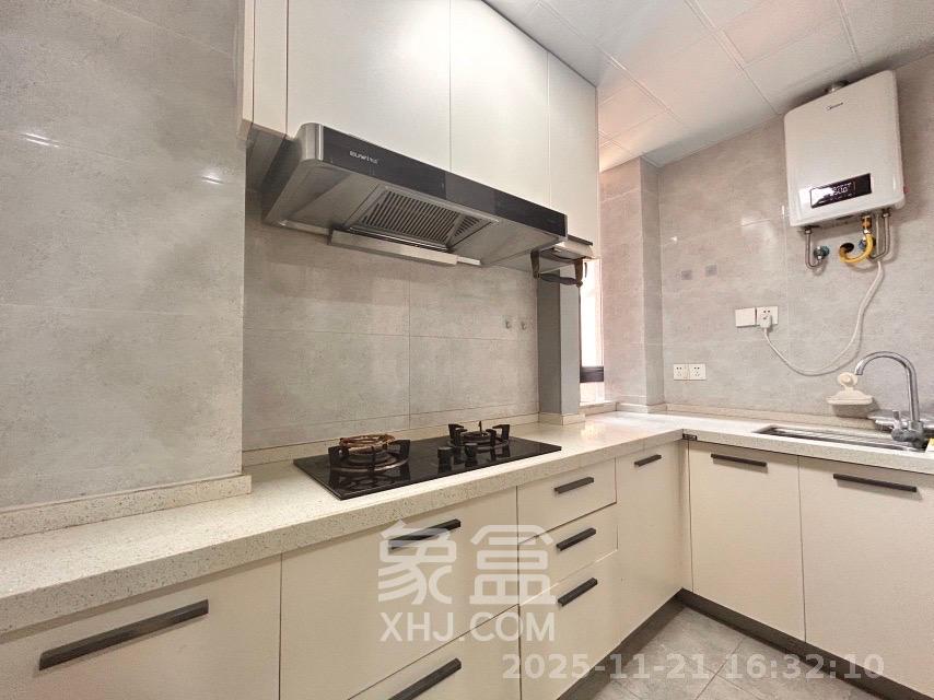 荣悦台  1室1厅1卫    2400.0元/月室内图