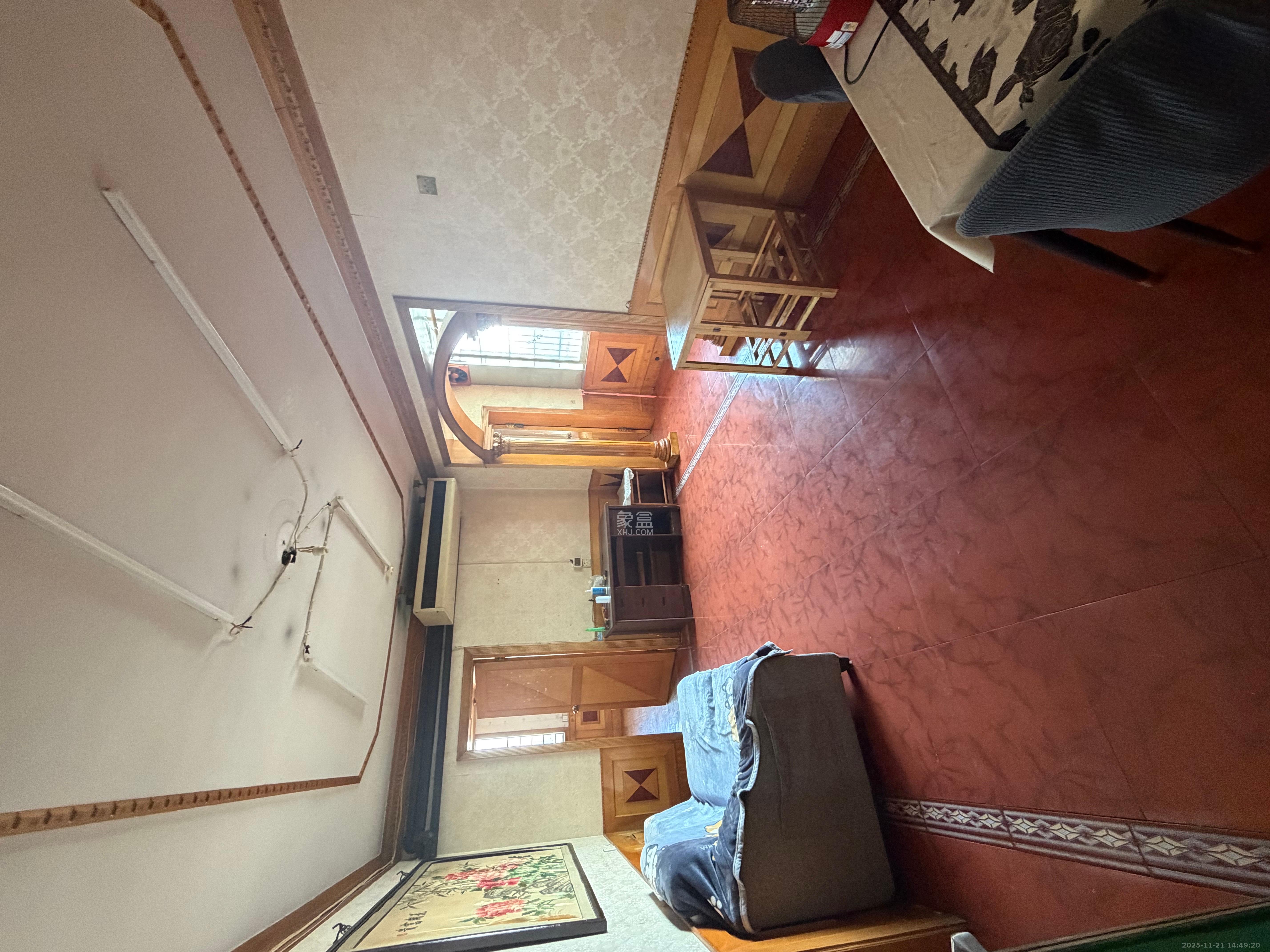 长沙卷烟厂高层小区  3室2厅1卫    1800.0元/月室内图1