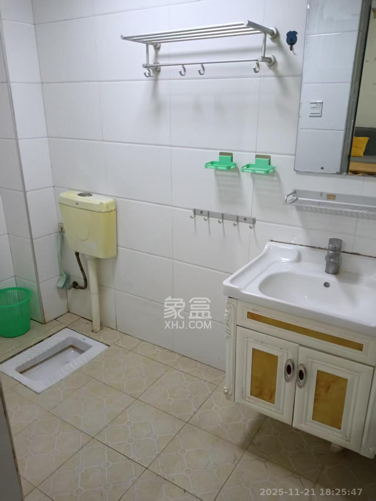 月湖安置小区（马栏山小区）  2室1厅1卫    1300.0元/月室内图